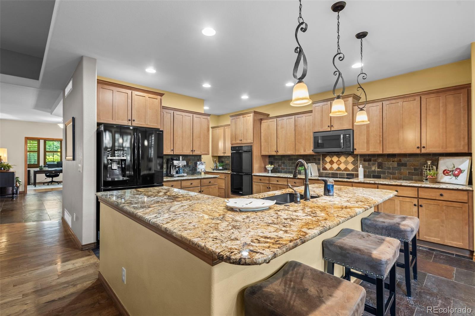 15128 W 75th Place