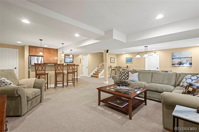 6088 Rogers Circle