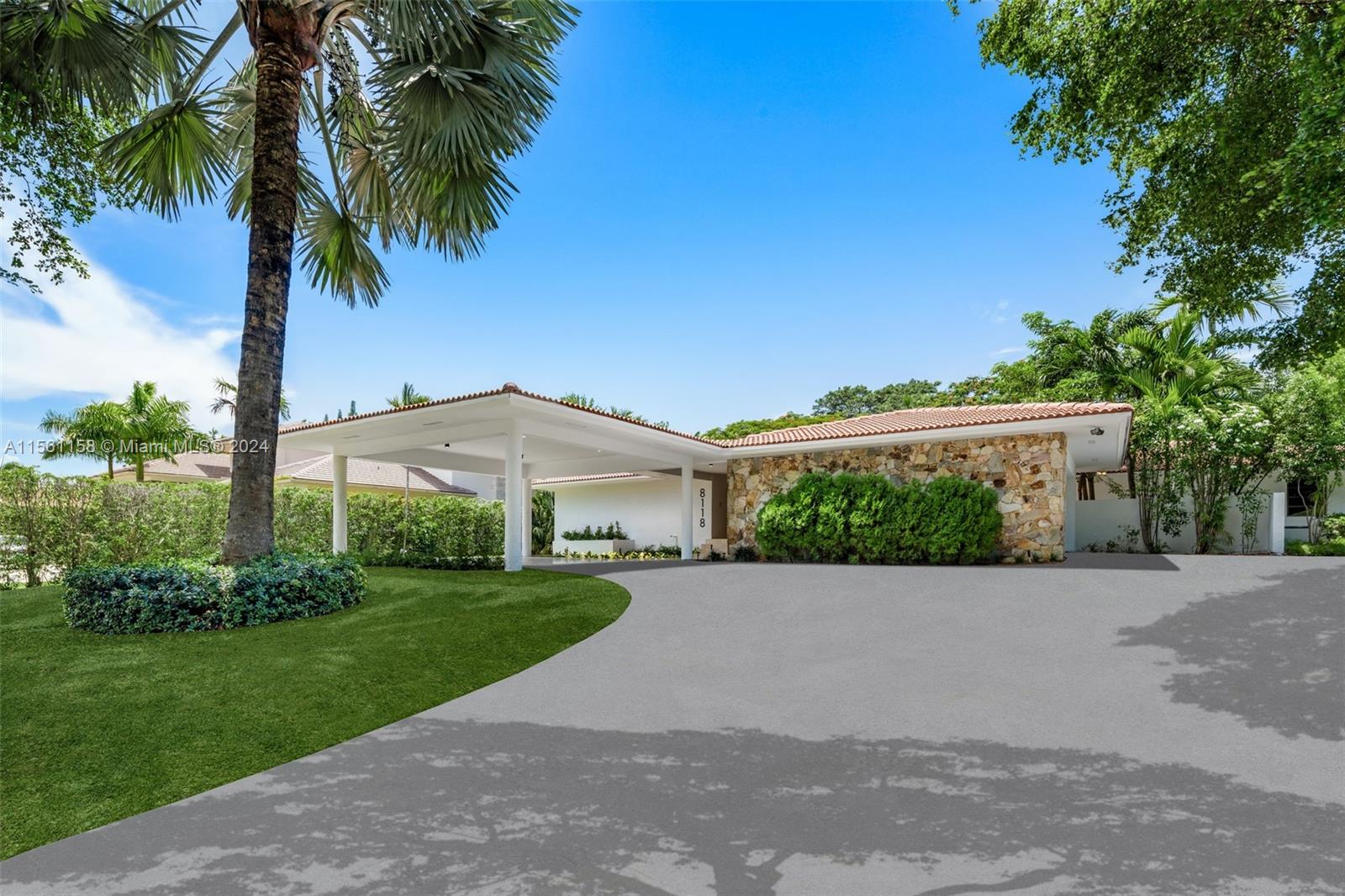 8118 Los Pinos Blvd