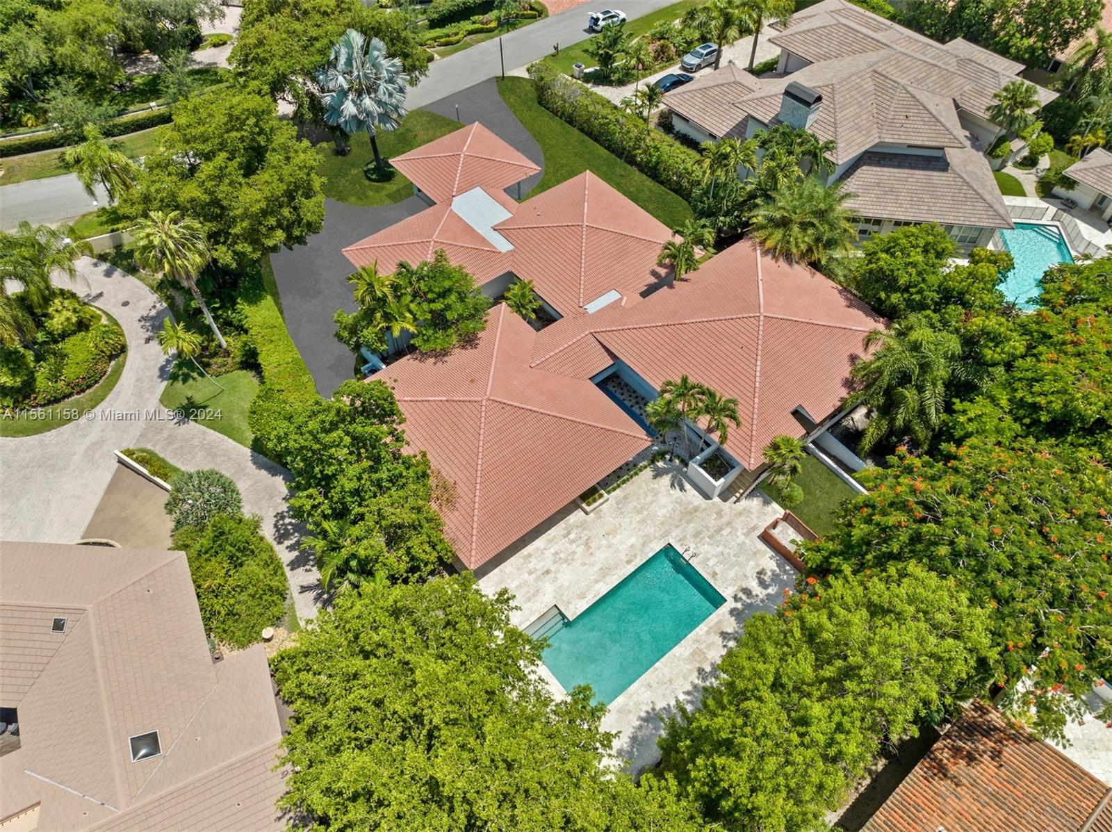 8118 Los Pinos Blvd