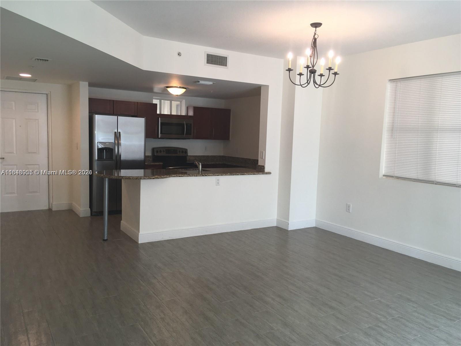 7275 SW 89 St # B413