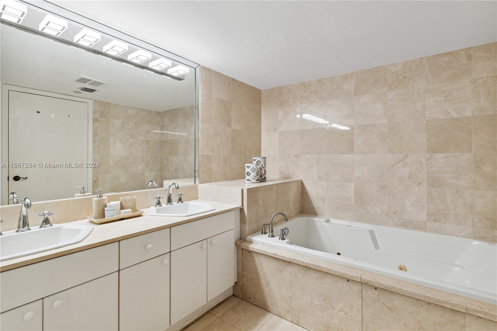 8855 Collins Ave # 4B
