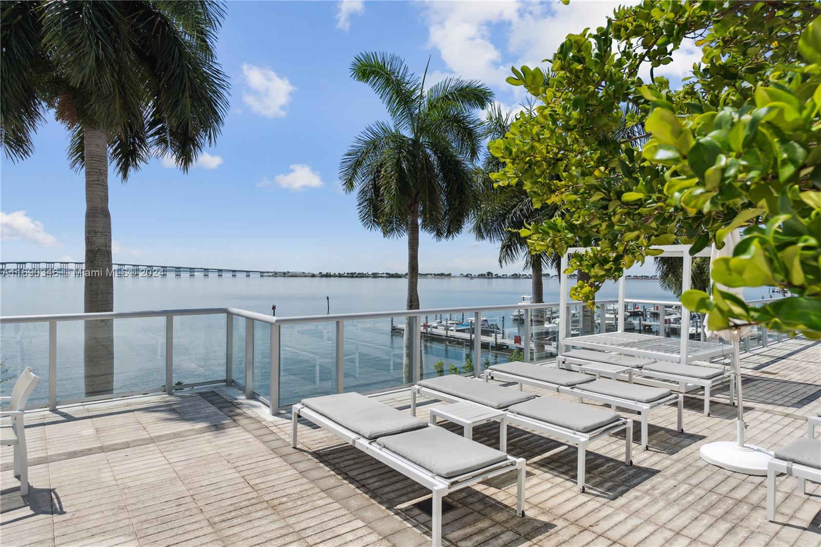 1541 Brickell Ave # C406