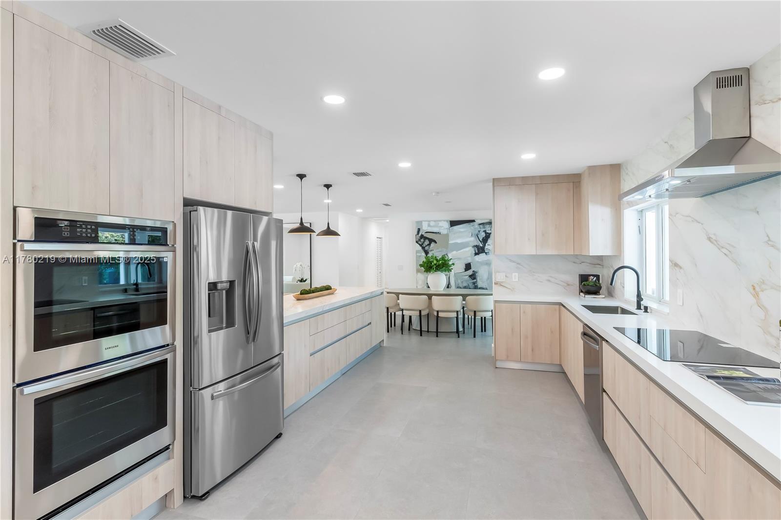 7551 SW 109th Ter