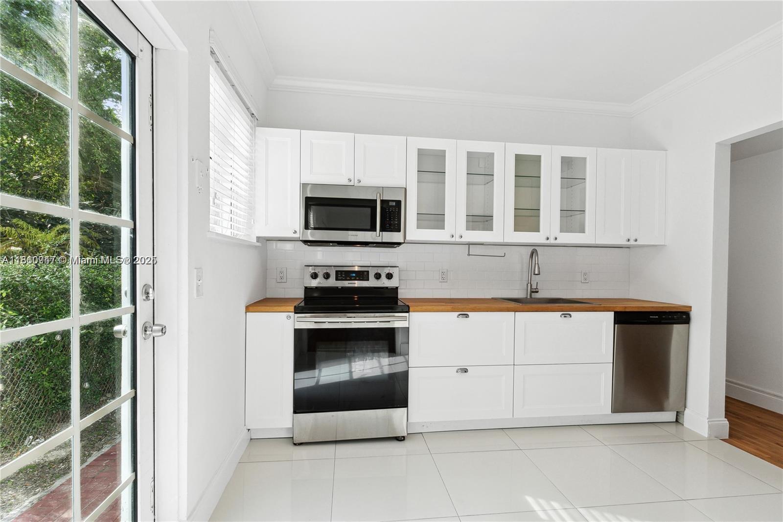 3808 Ponce De Leon Blvd # 3808