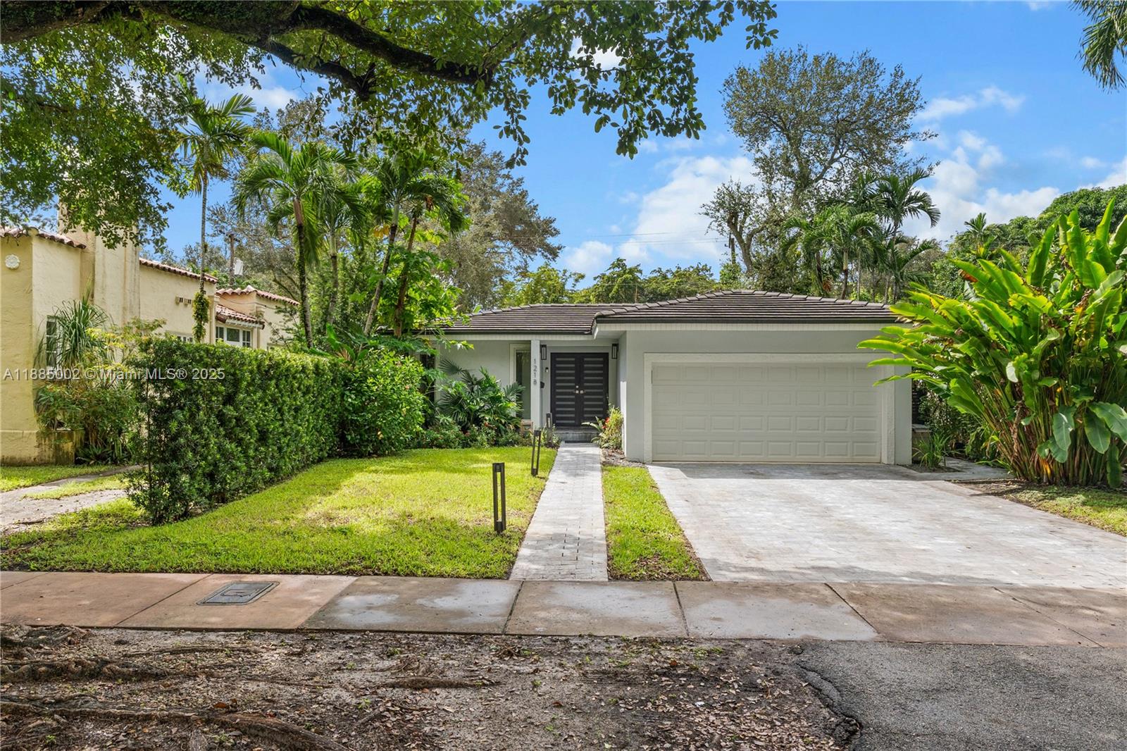 1218 Asturia Ave