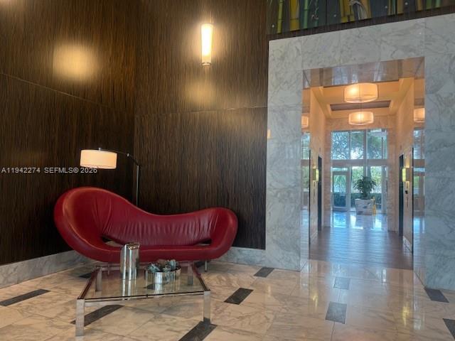 185 SW 7th St # 1502