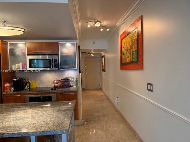 185 SW 7th St # 1502