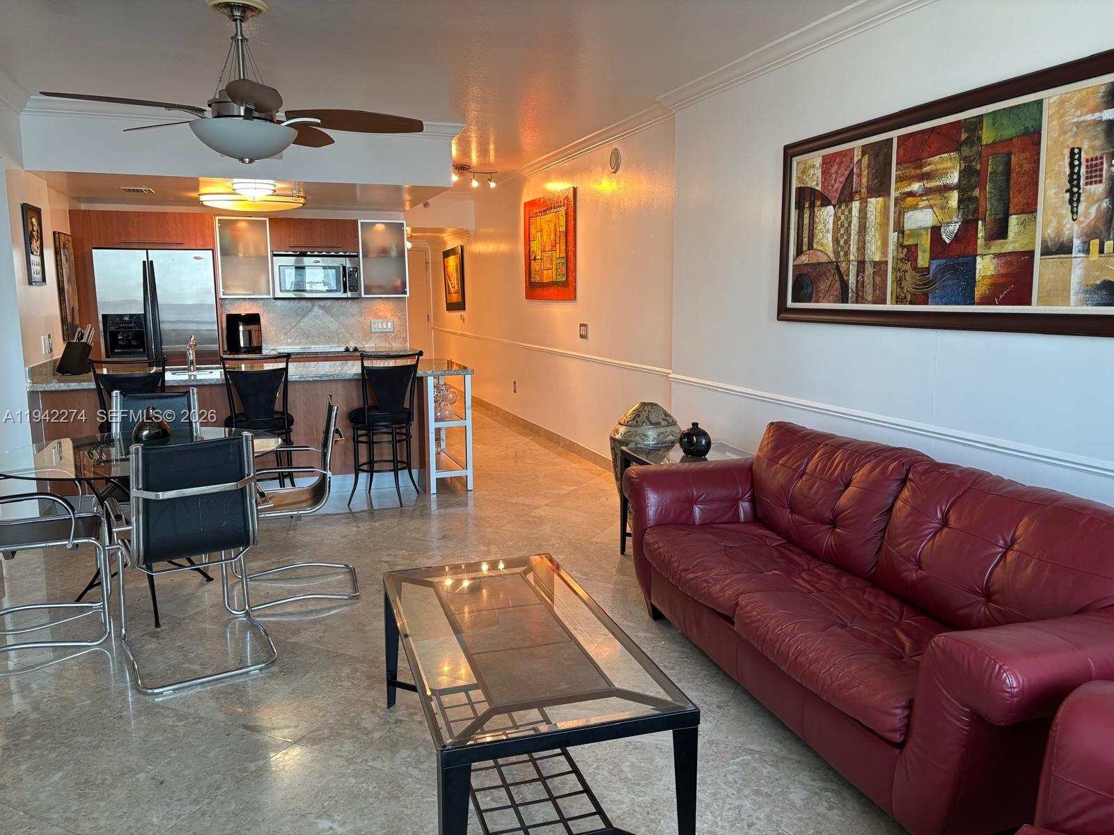 185 SW 7th St # 1502