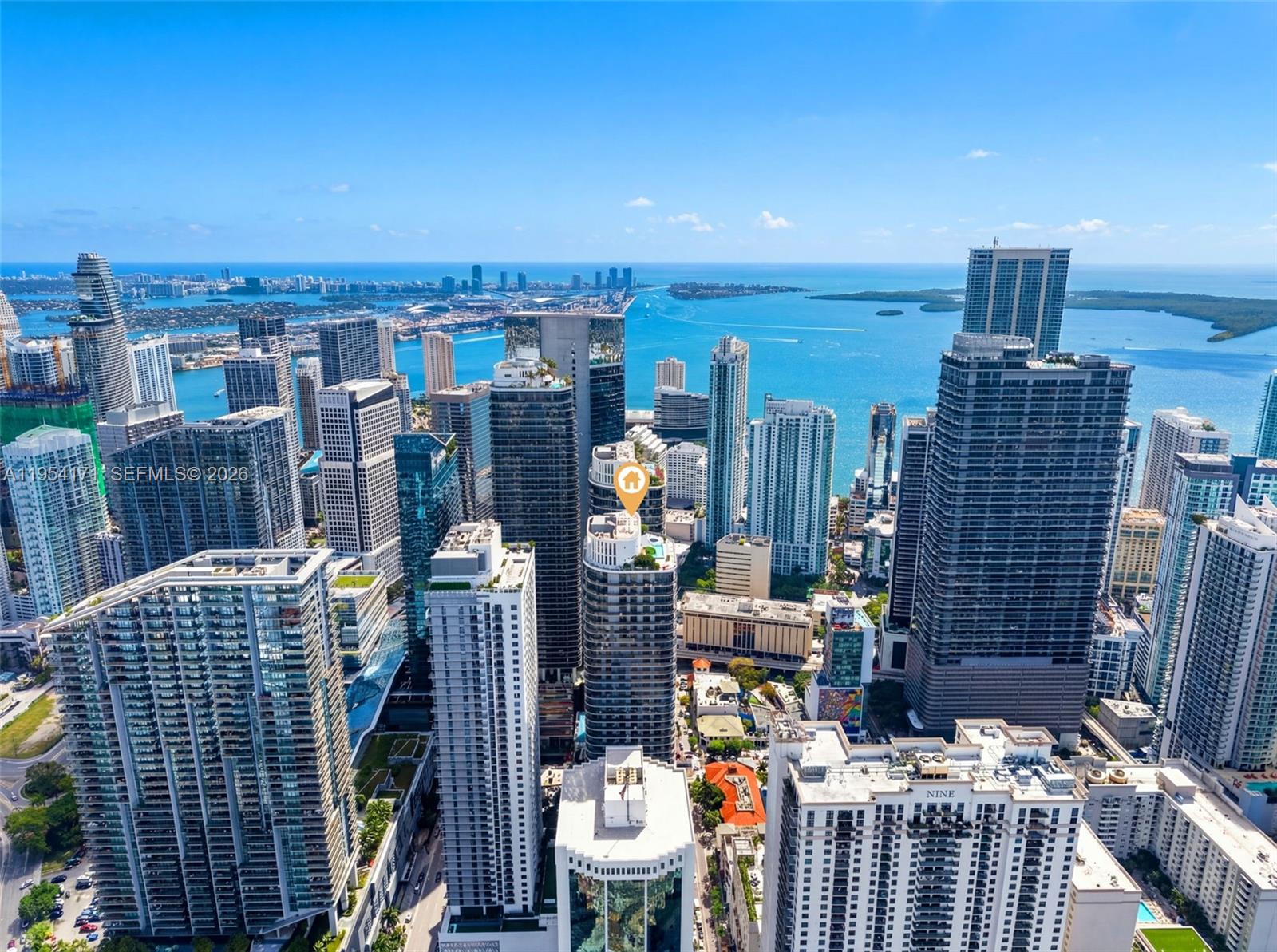 45 SW 9th St # 4609 Unit: LPH-4609