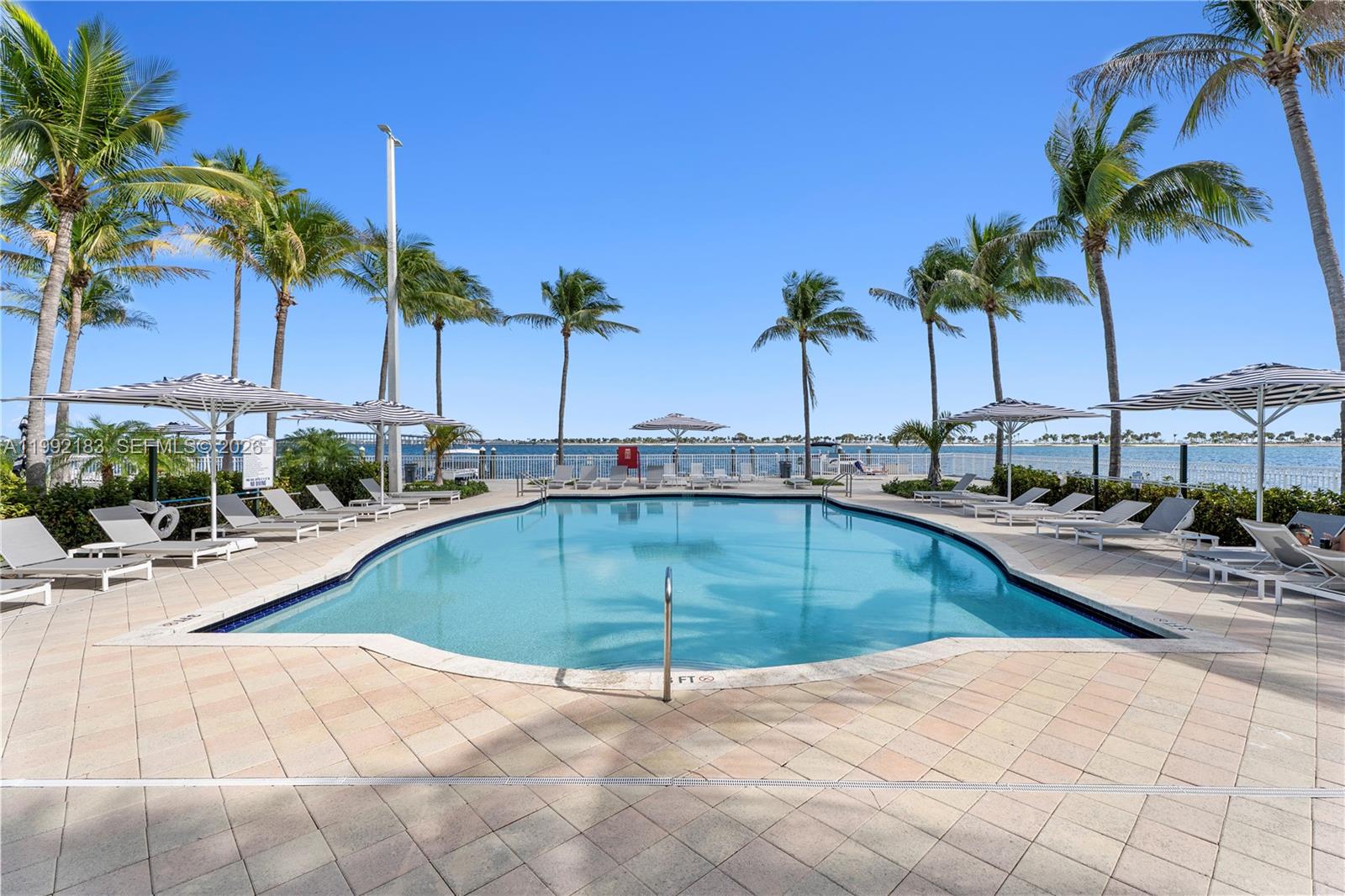 2101 Brickell Ave # 806