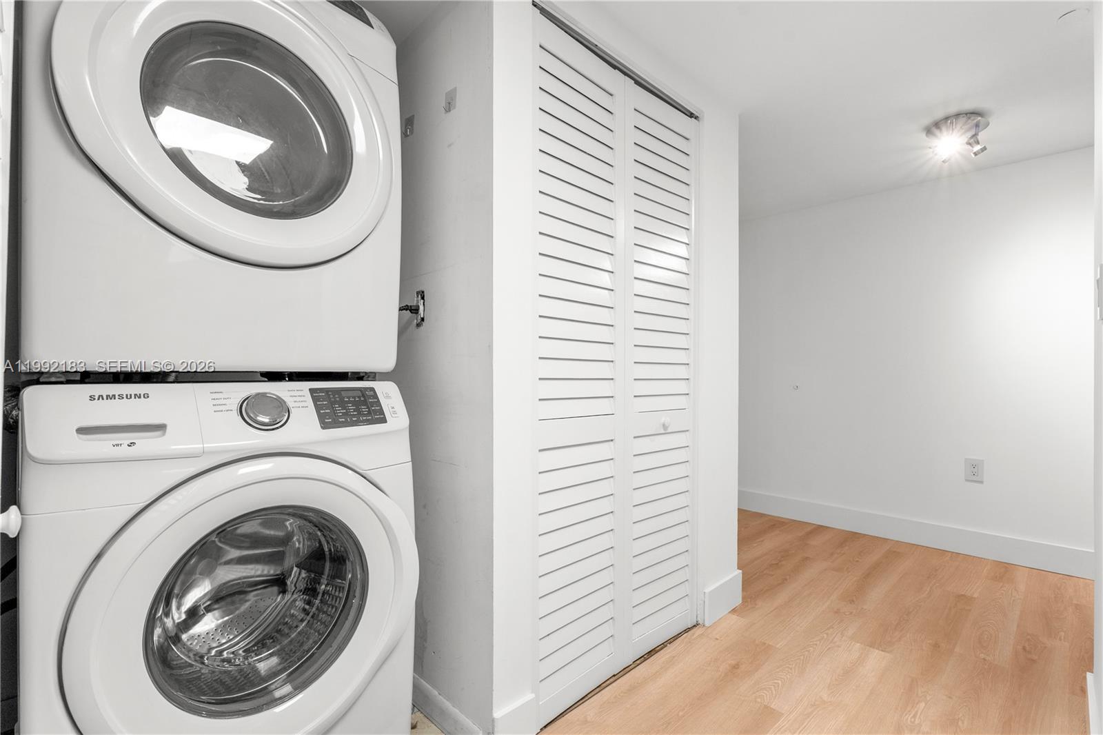 2101 Brickell Ave # 806