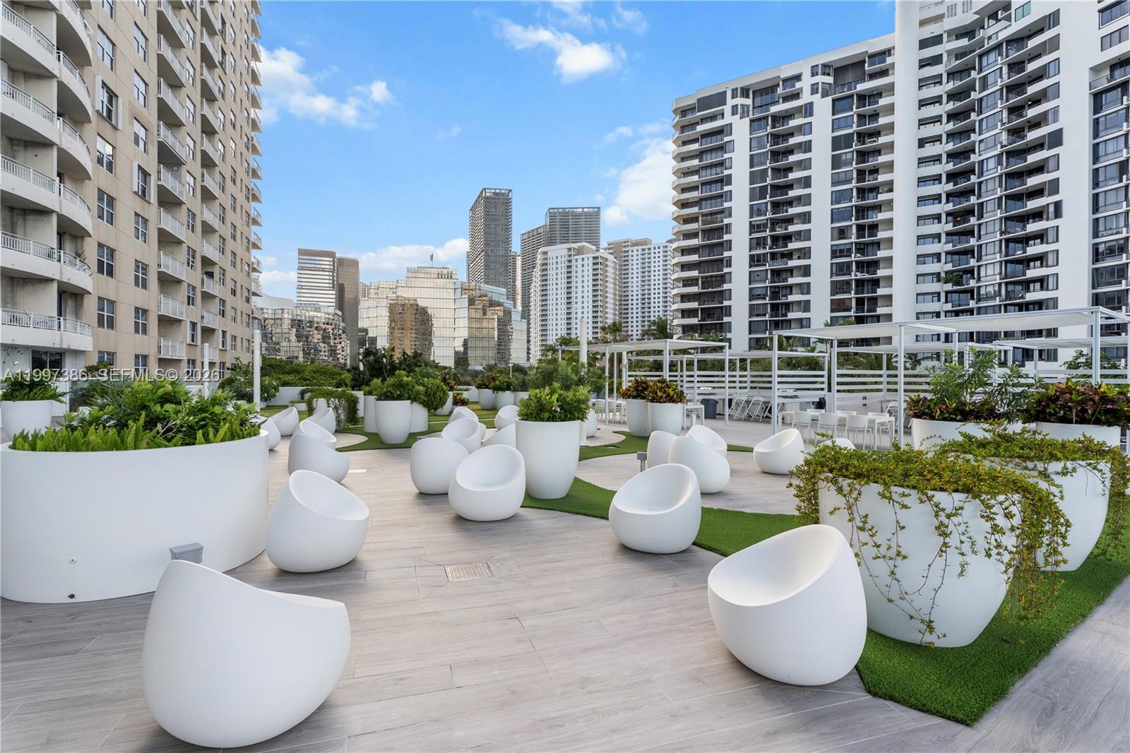 770 Claughton Island Dr # 1515