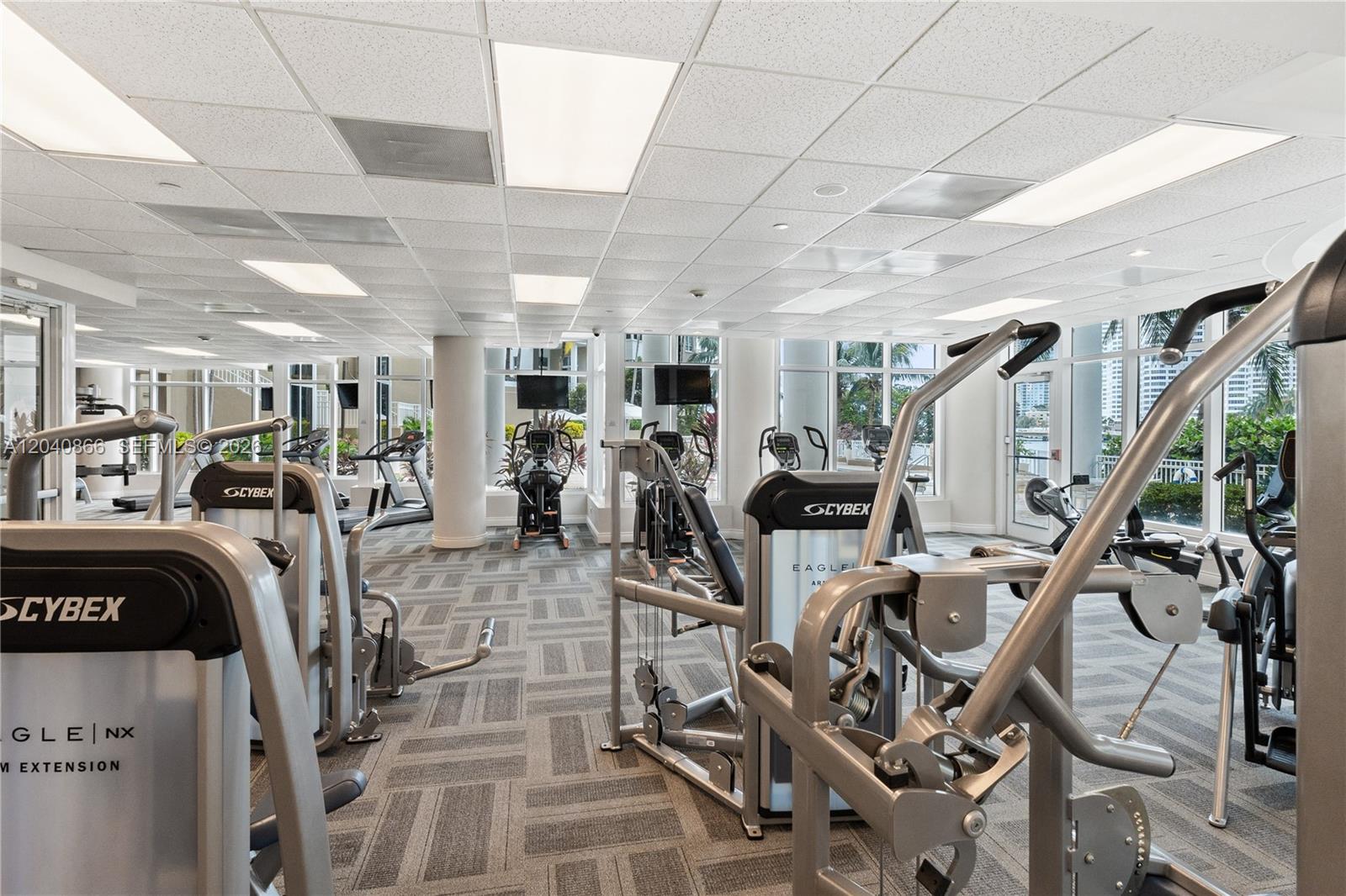 801 Brickell Key Blvd # 707