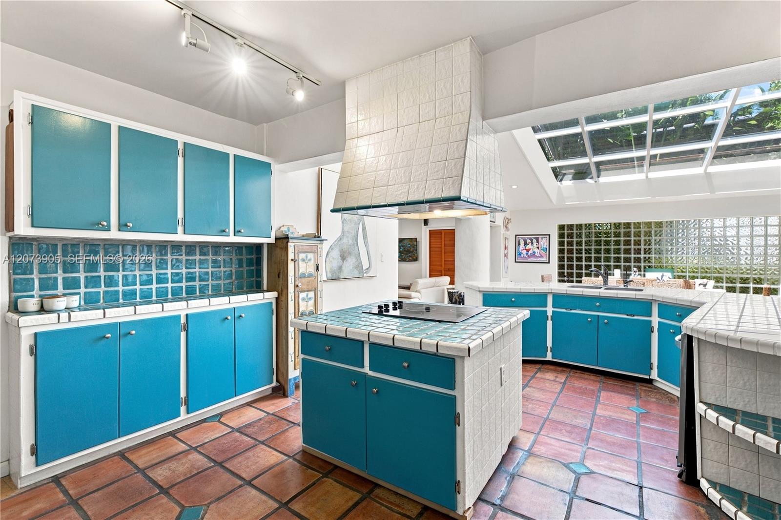 4110 Battersea Rd