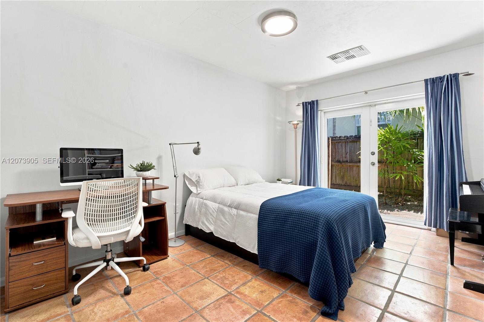 4110 Battersea Rd
