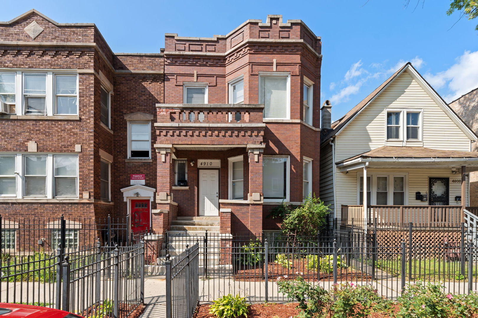 4910 W Van Buren Street