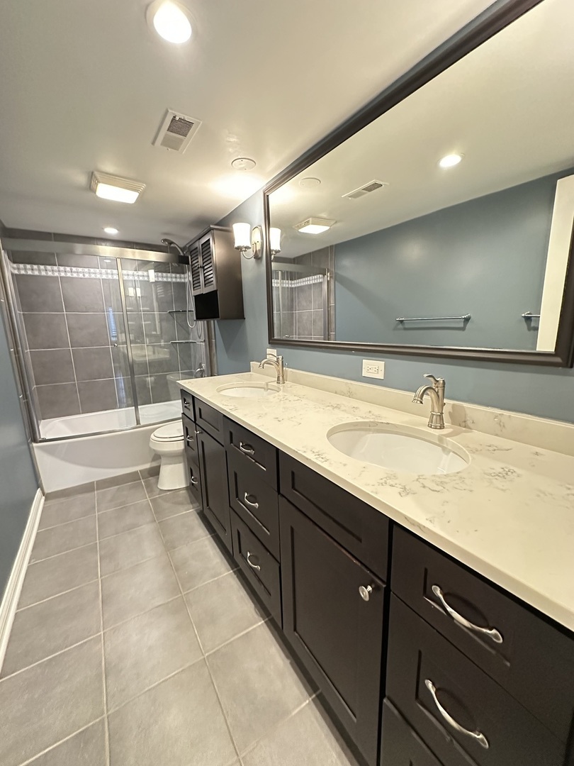 7314 RANDOLPH Street Unit: 3B