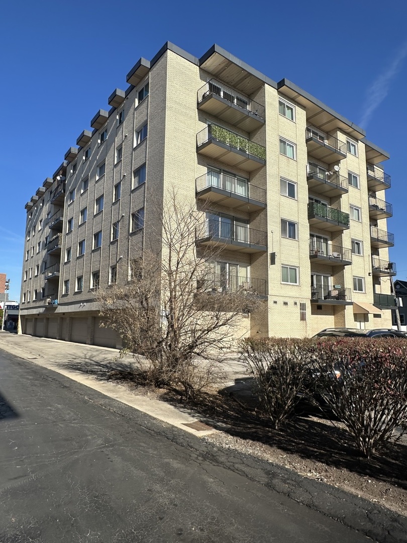 7314 RANDOLPH Street Unit: 3B