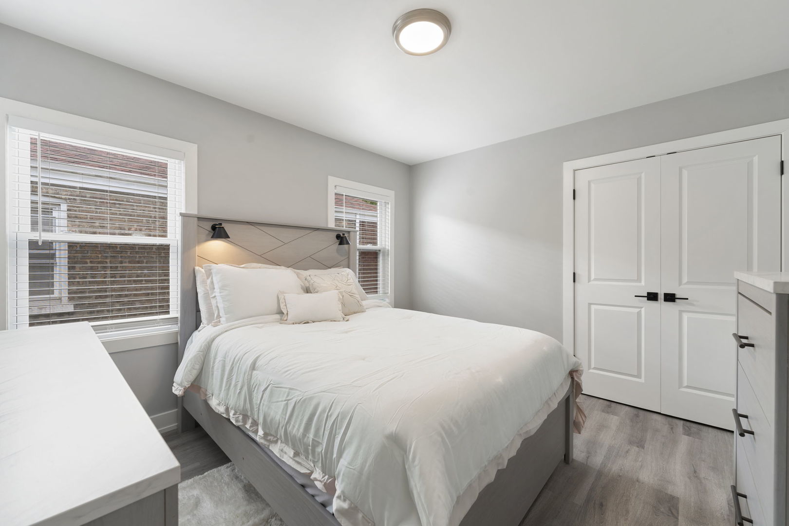 5347 W Gladys Avenue Unit: 2
