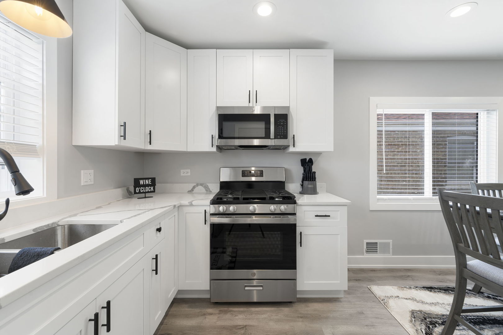 5347 W Gladys Avenue Unit: 2