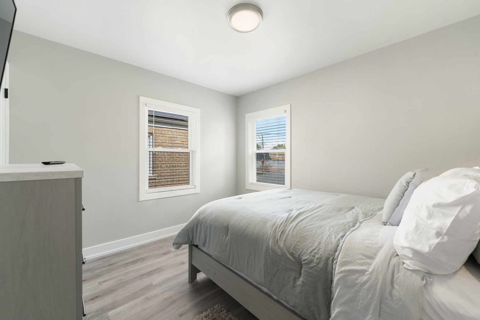 5347 W Gladys Avenue Unit: 2