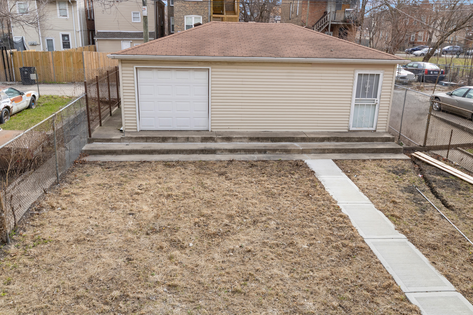1331 S KARLOV Avenue