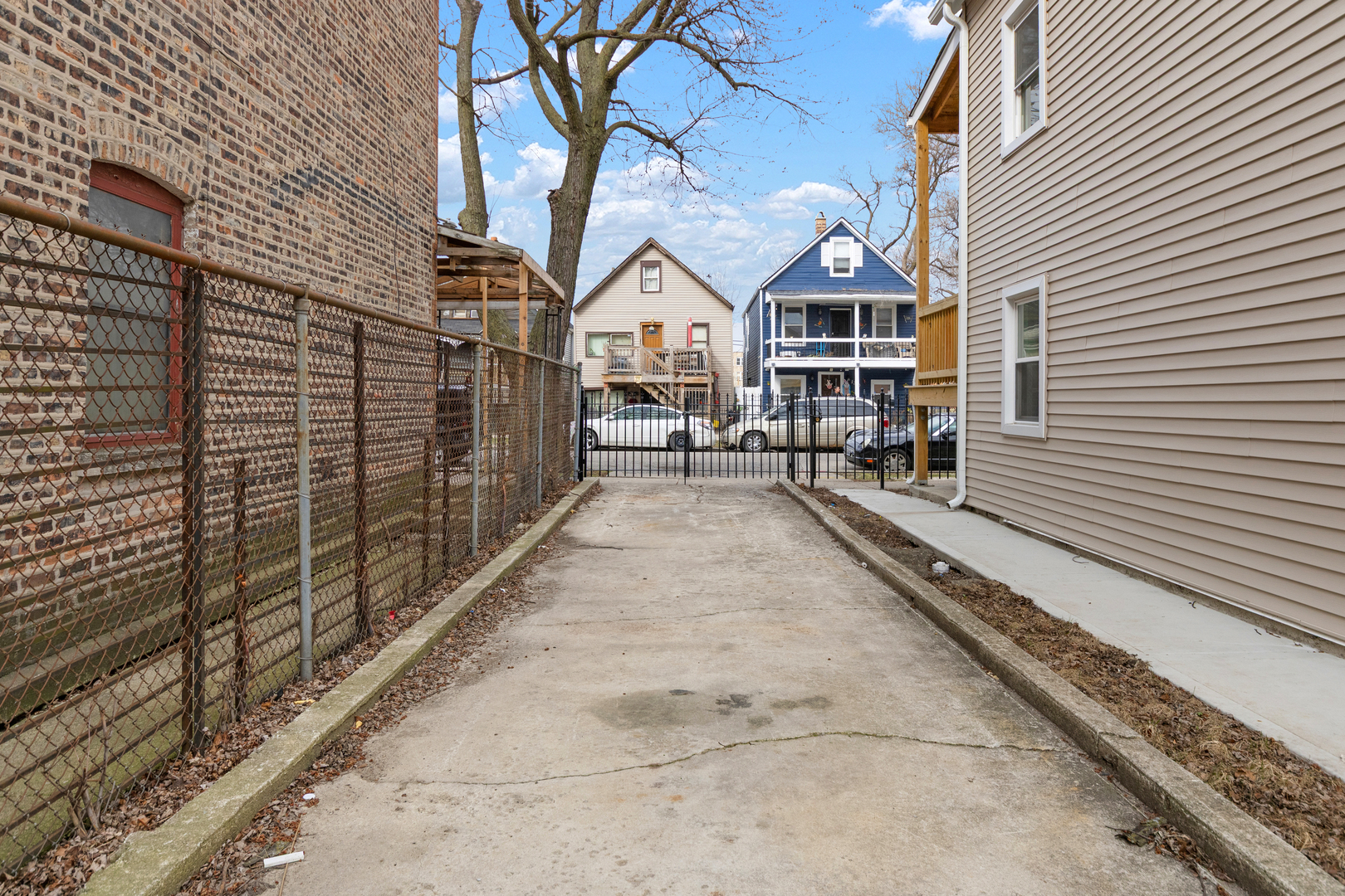 1331 S KARLOV Avenue