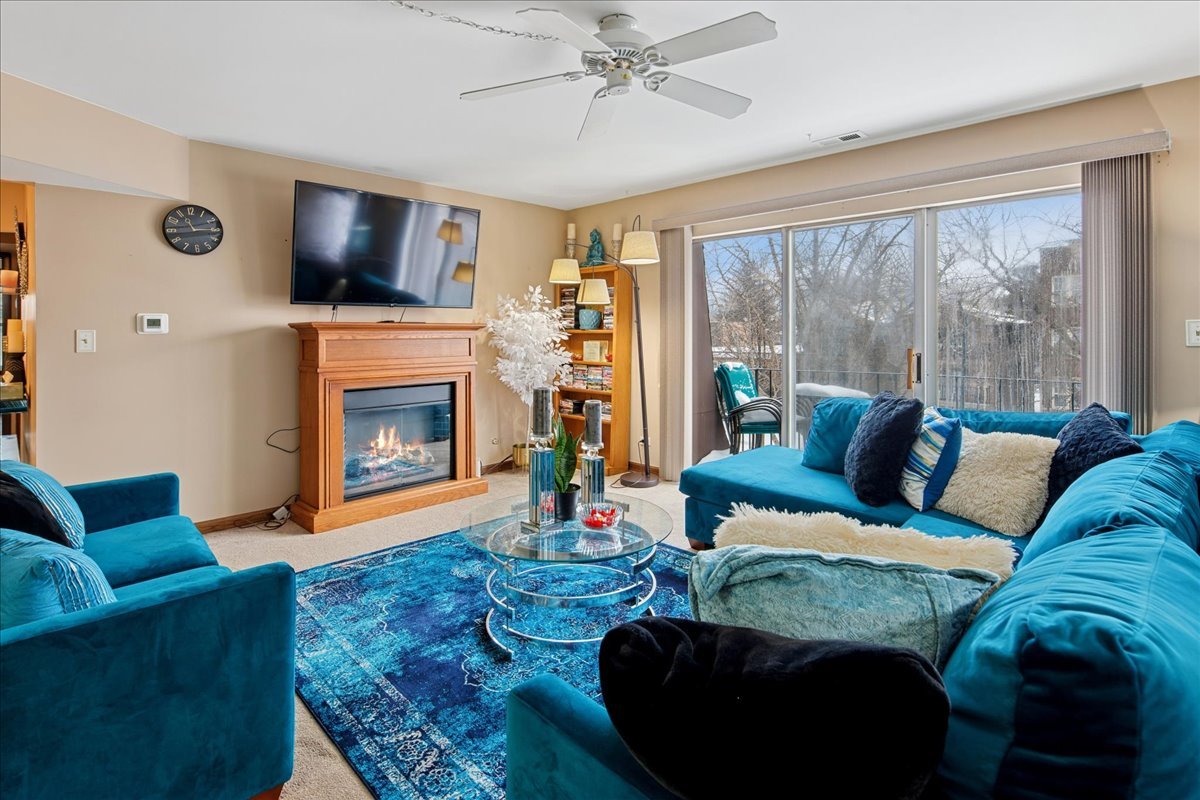 475 SHENSTONE Road Unit: 304