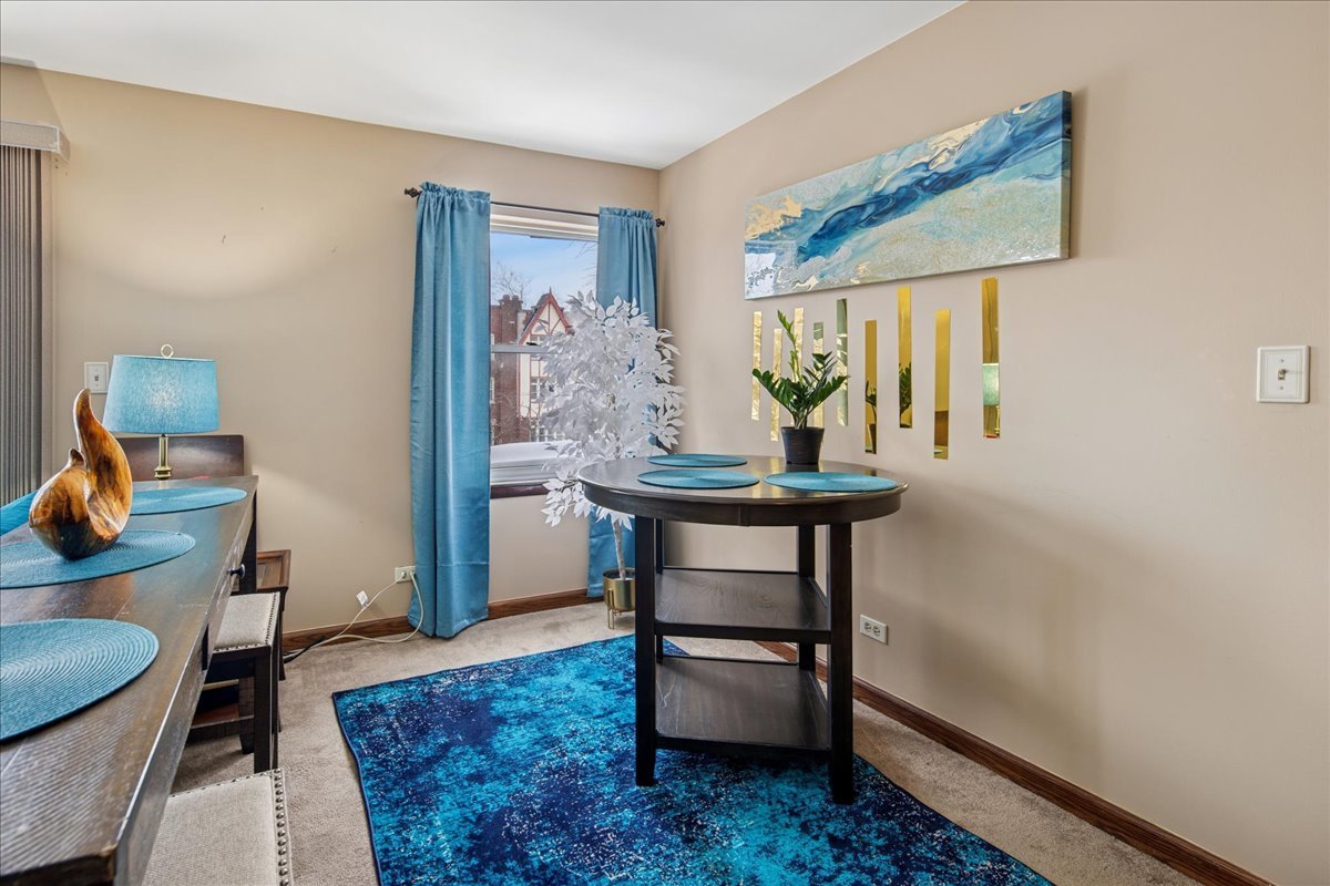 475 SHENSTONE Road Unit: 304