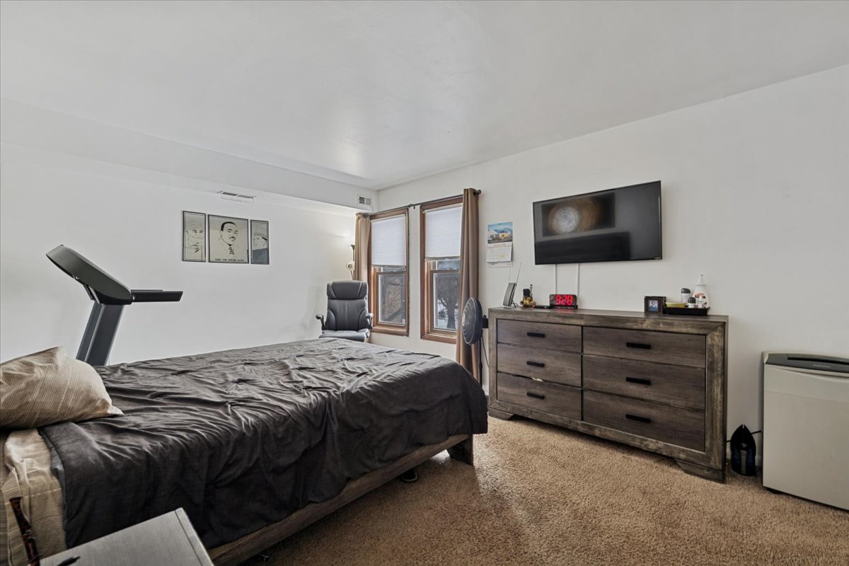 2013 Country Club Drive Unit: 22