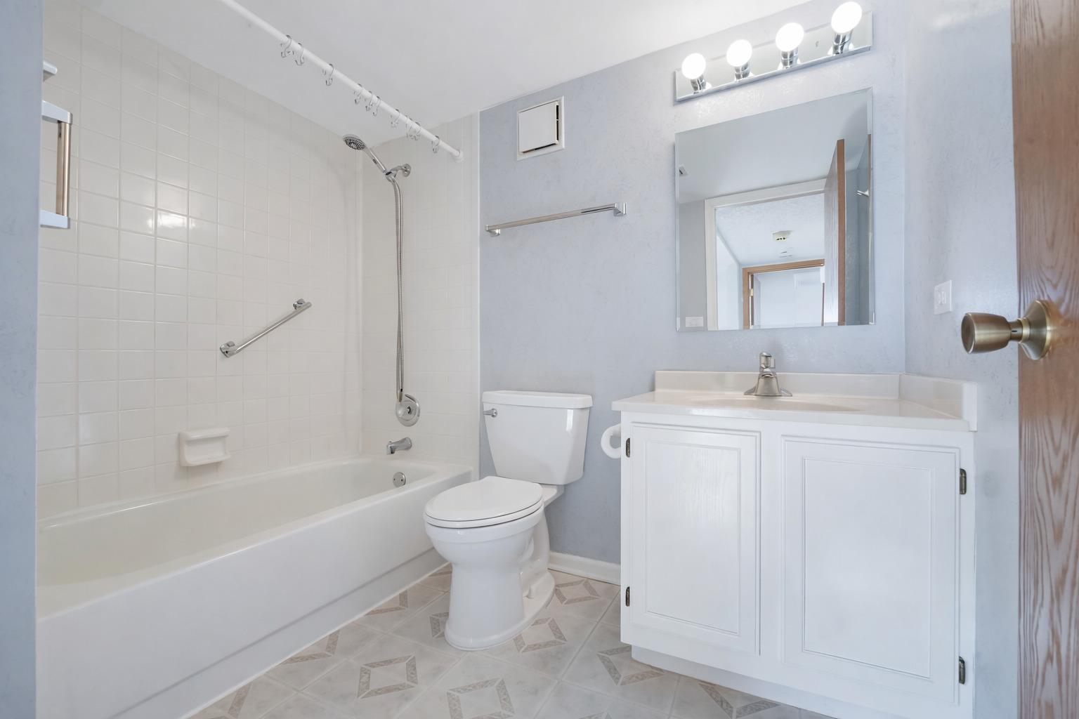 2220 Wharf Drive Unit: 1901