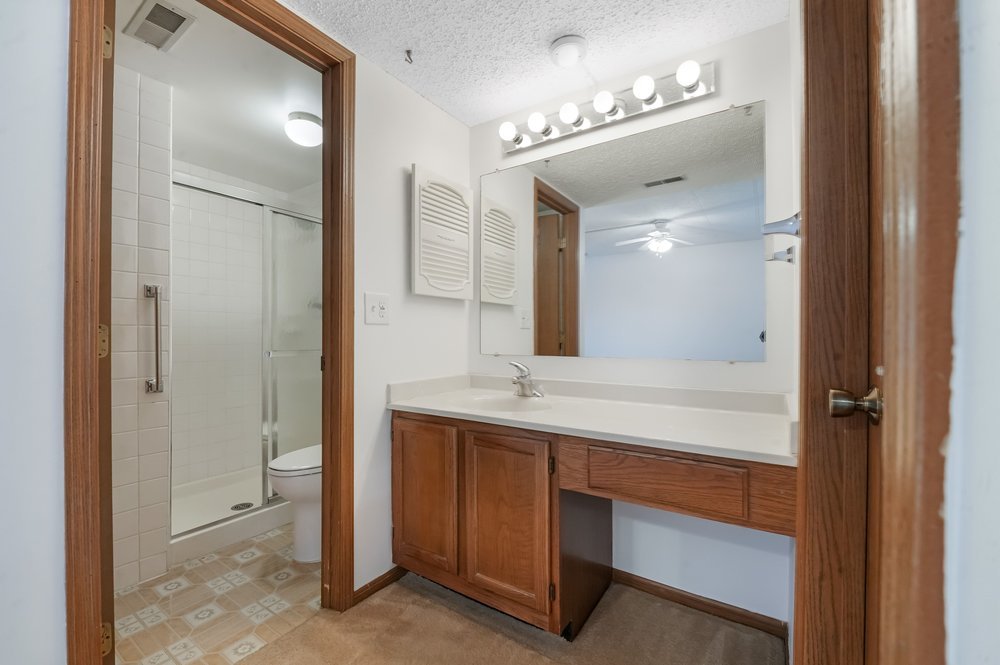 2220 Wharf Drive Unit: 1901