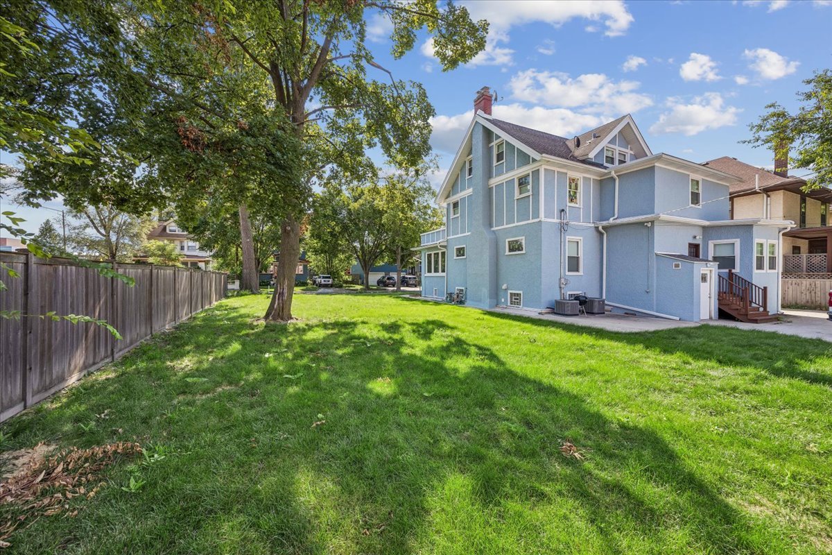 511 S Elmwood Avenue