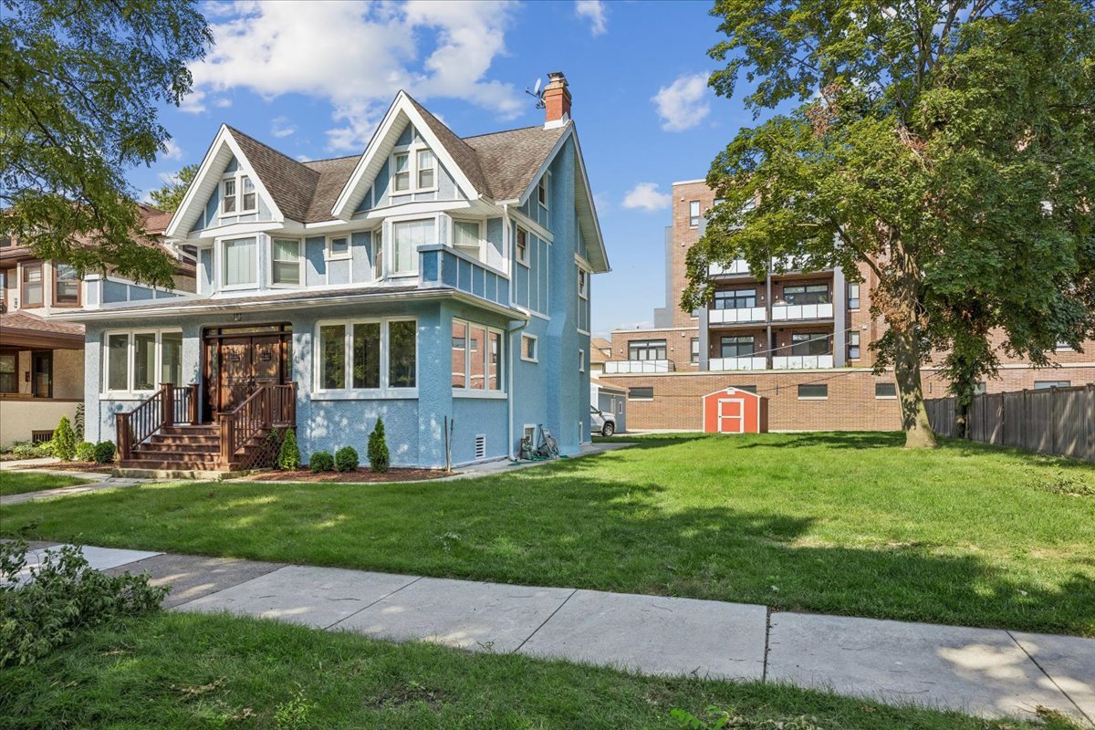 511 S Elmwood Avenue