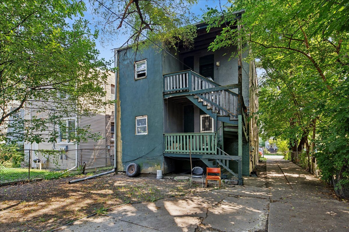 514 N Leamington Avenue