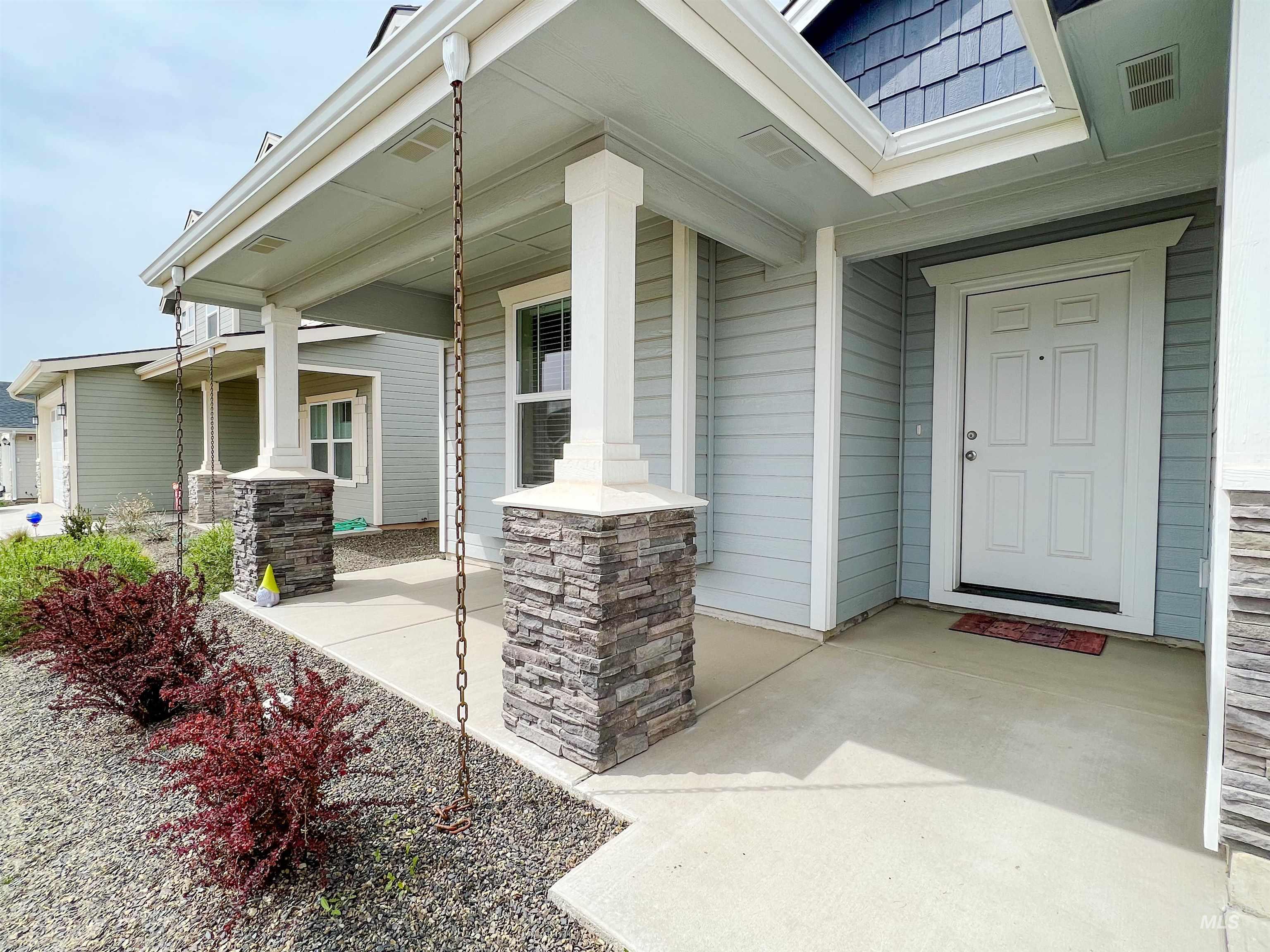 3007 N Cherry Grove Way