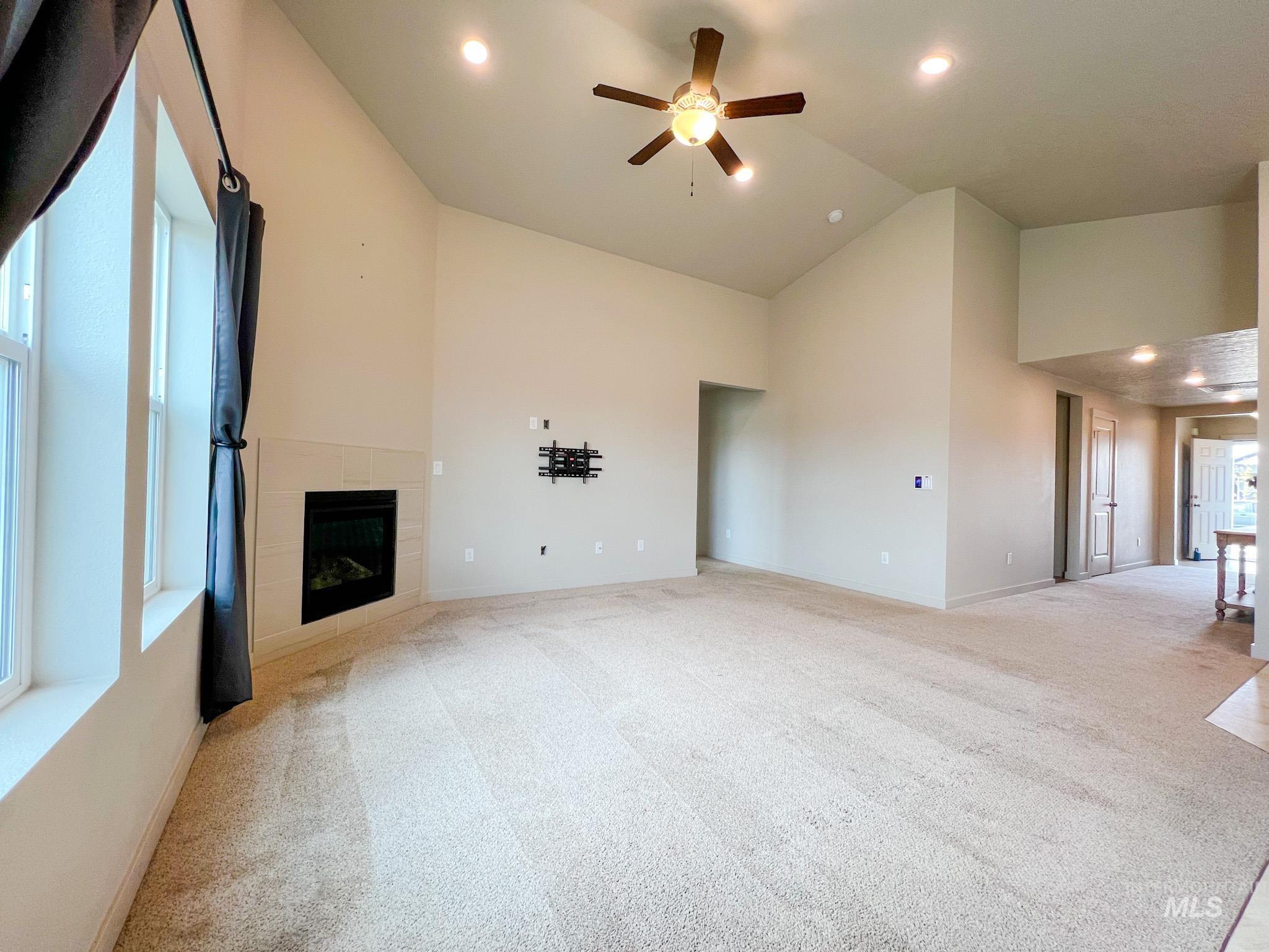 3007 N Cherry Grove Way