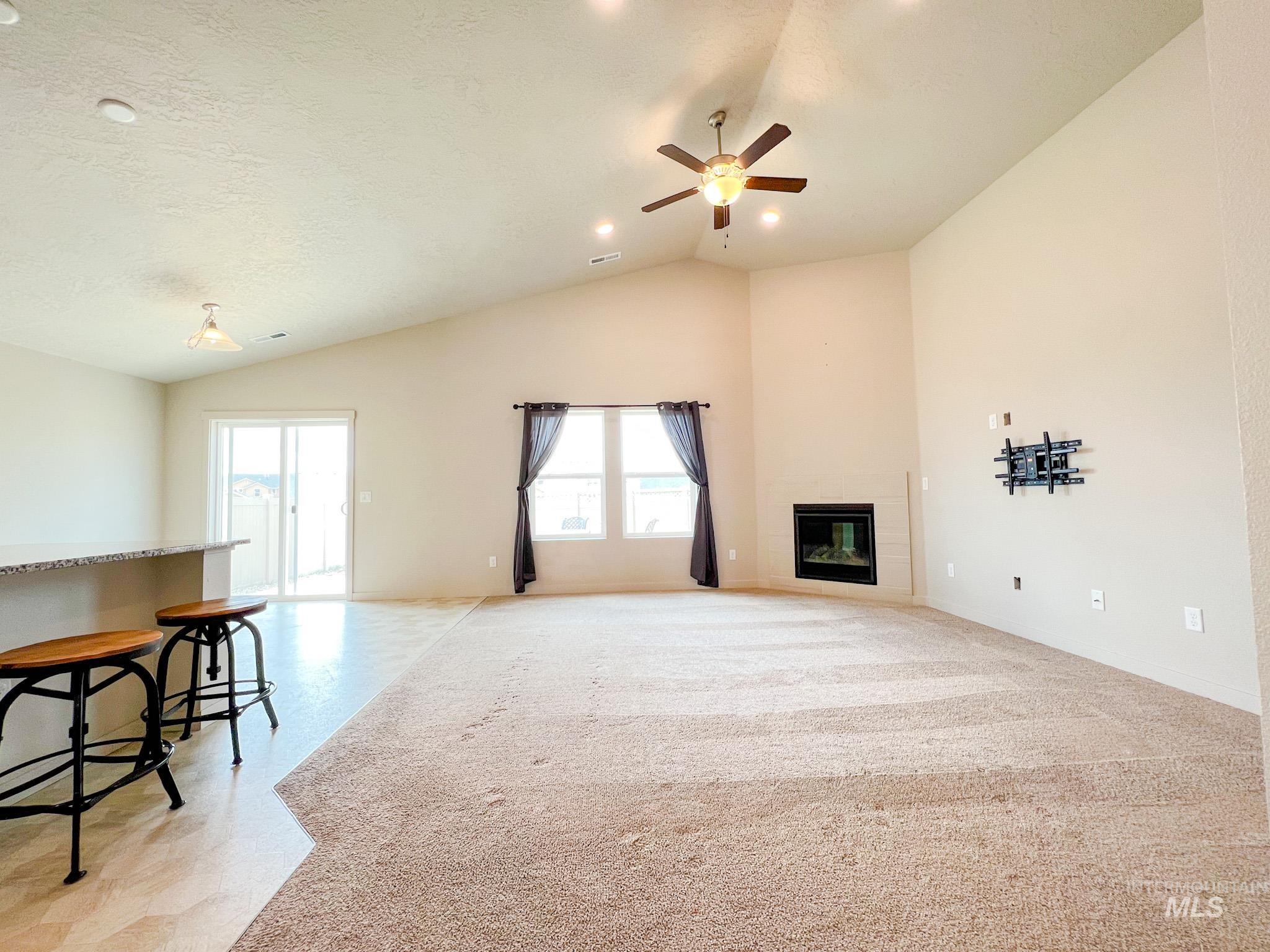 3007 N Cherry Grove Way