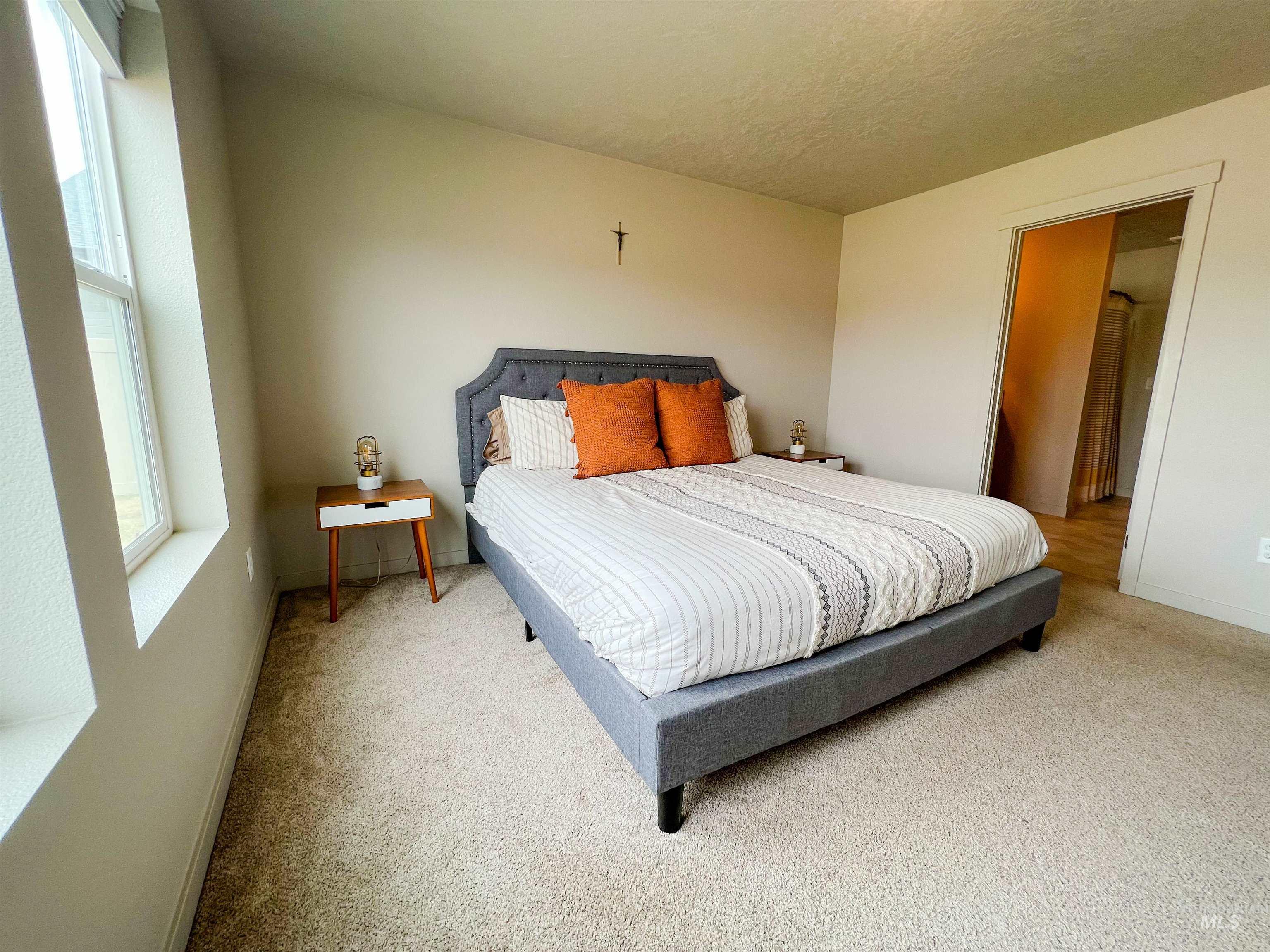 3007 N Cherry Grove Way