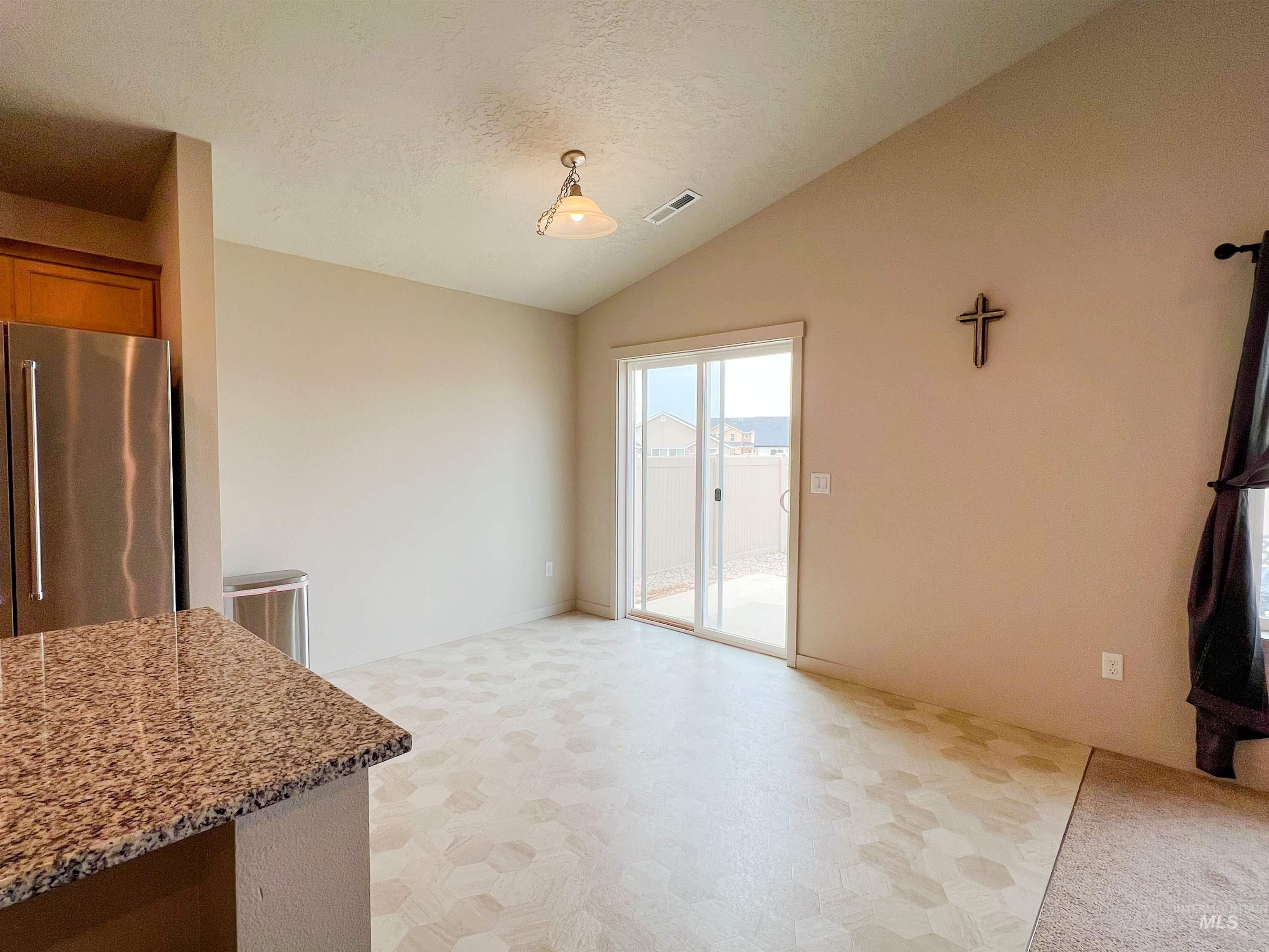 3007 N Cherry Grove Way