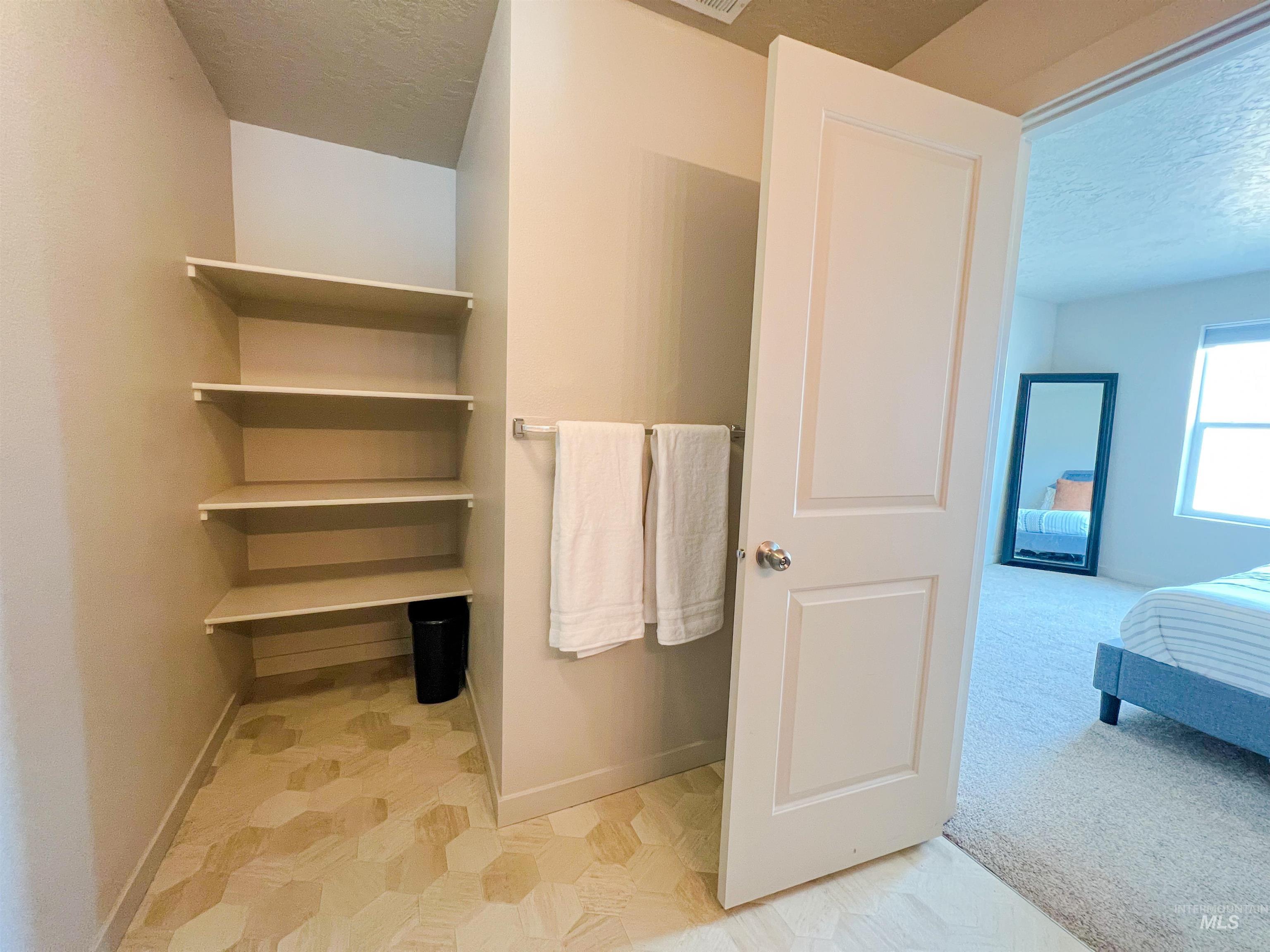 3007 N Cherry Grove Way