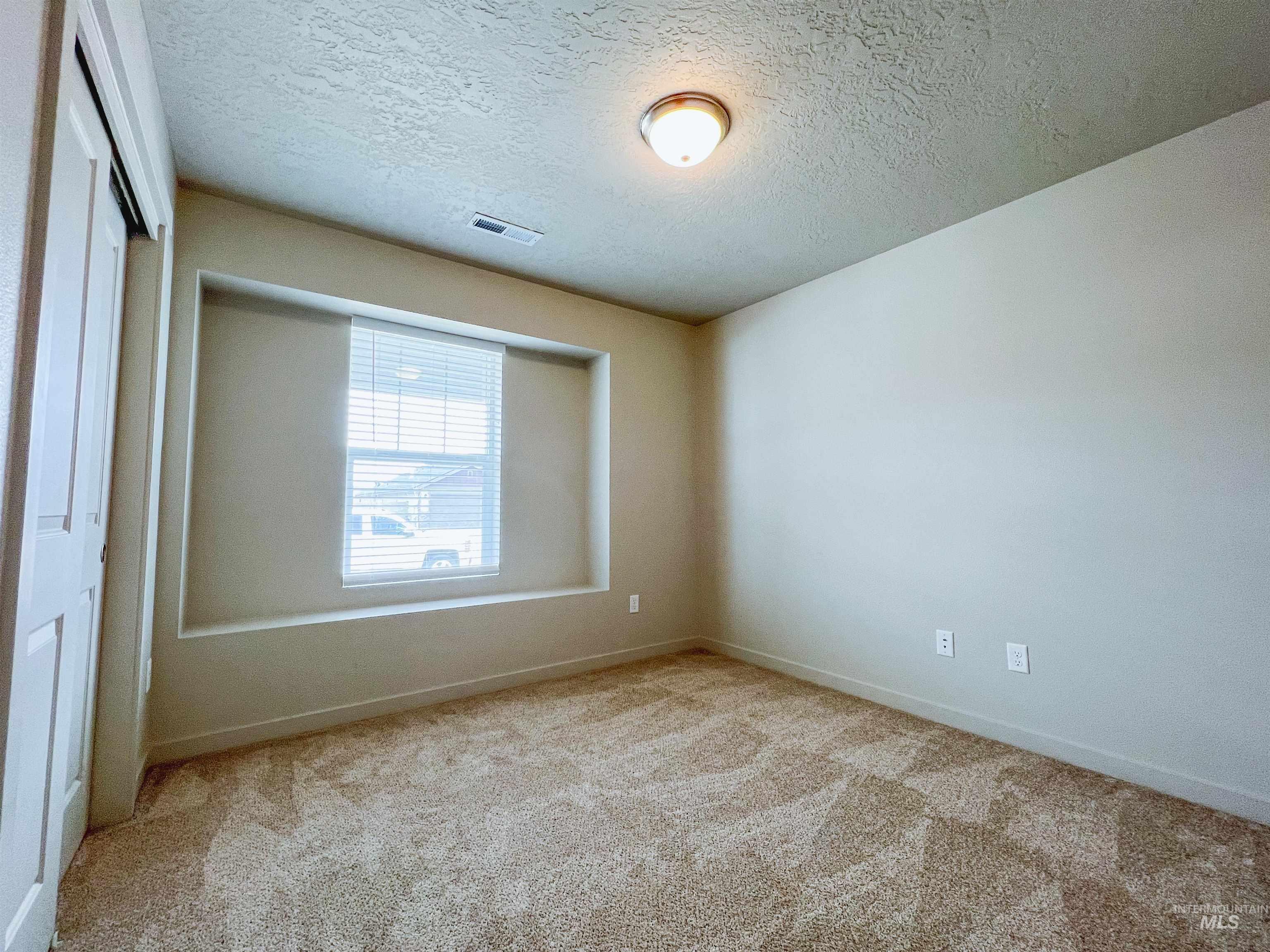 3007 N Cherry Grove Way