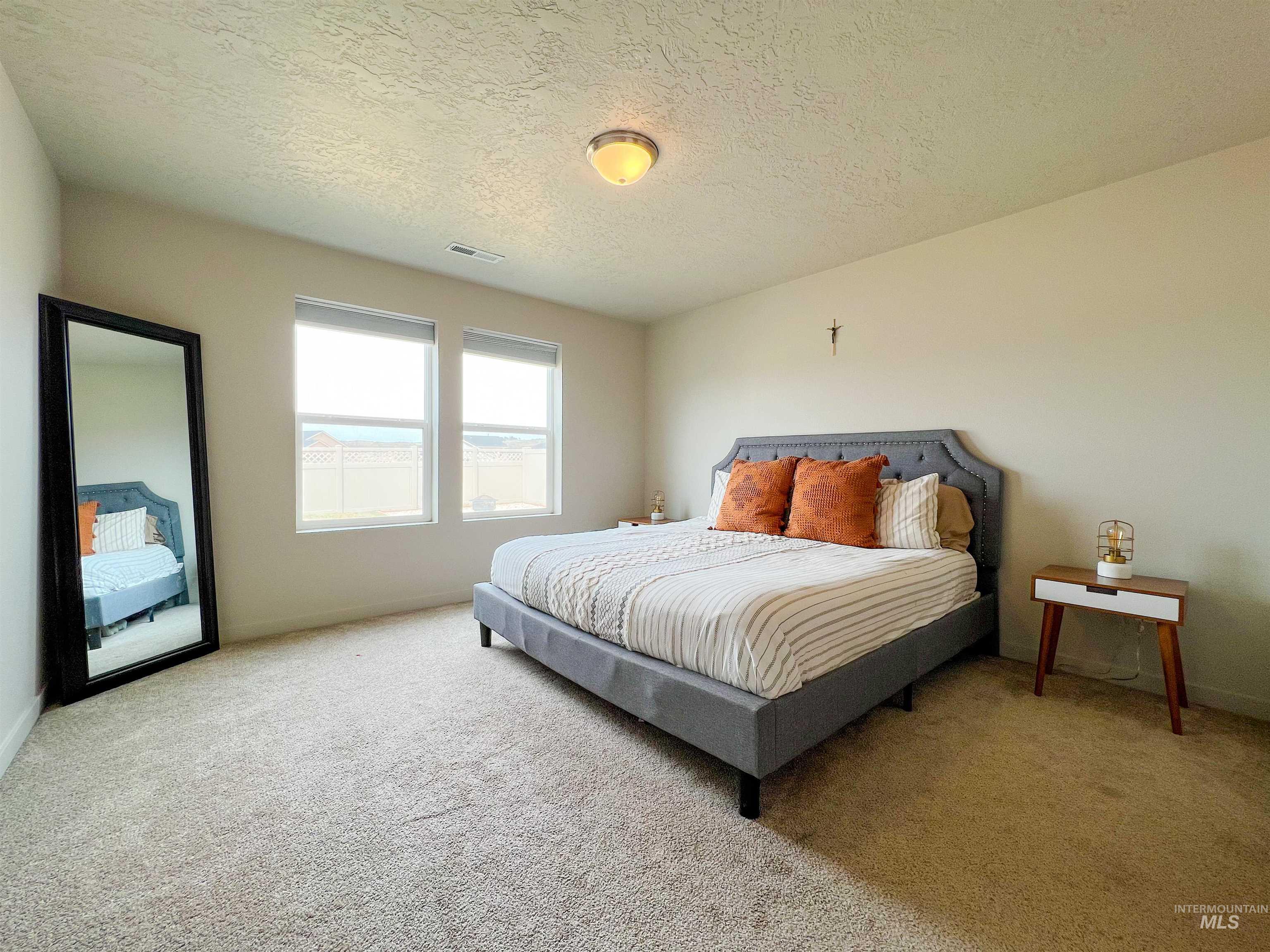 3007 N Cherry Grove Way