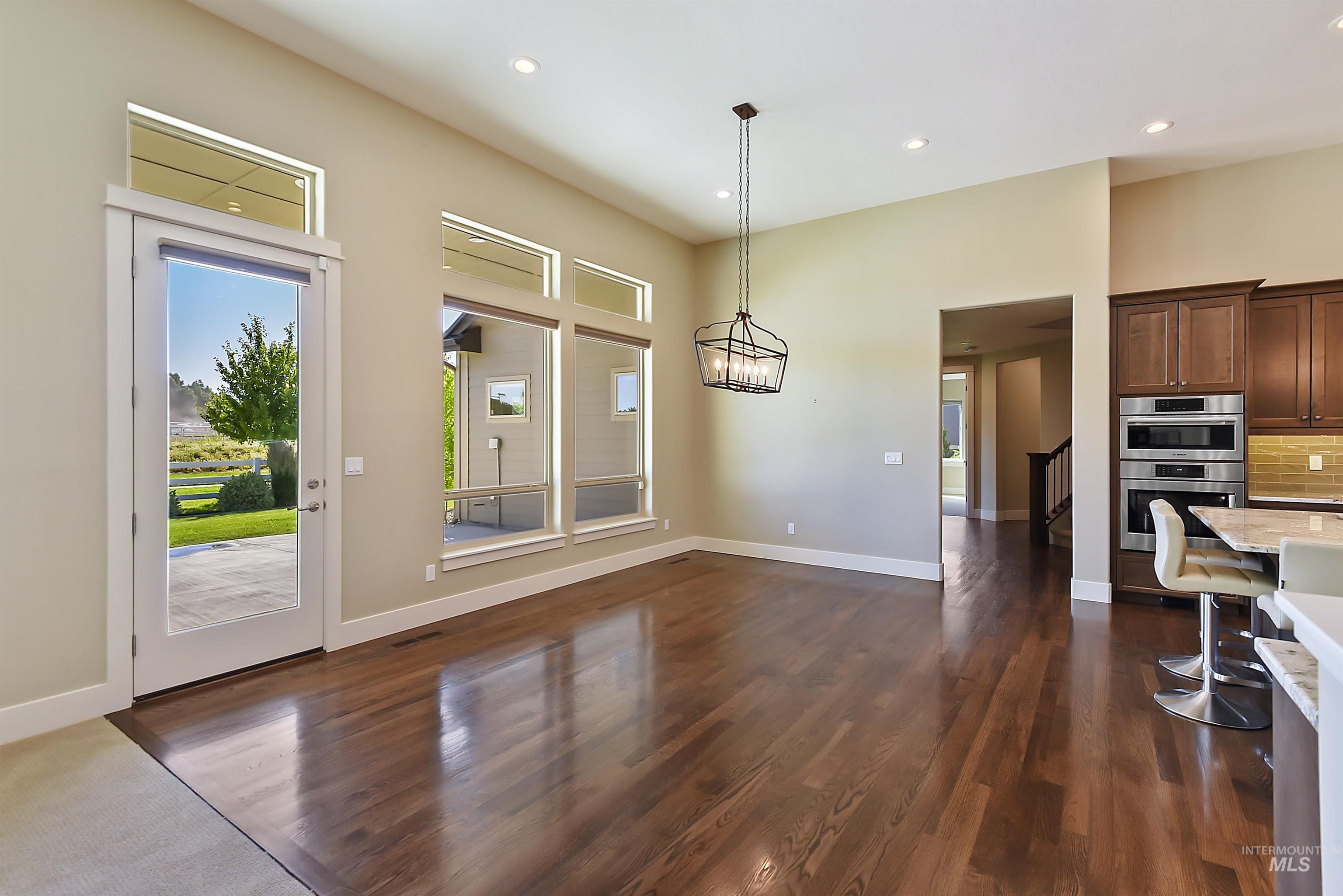 2074 N Payette River Way