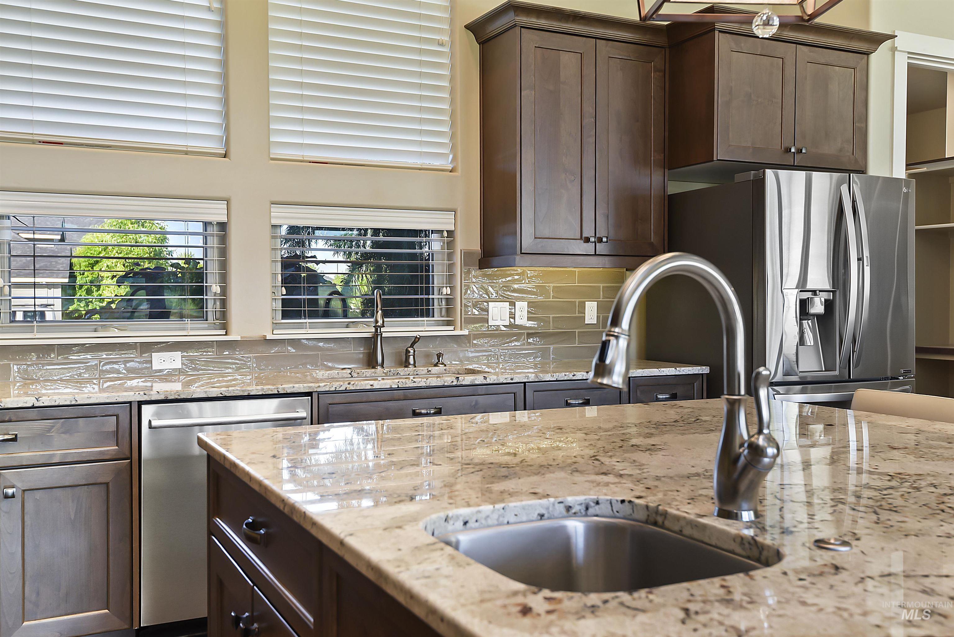 2074 N Payette River Way