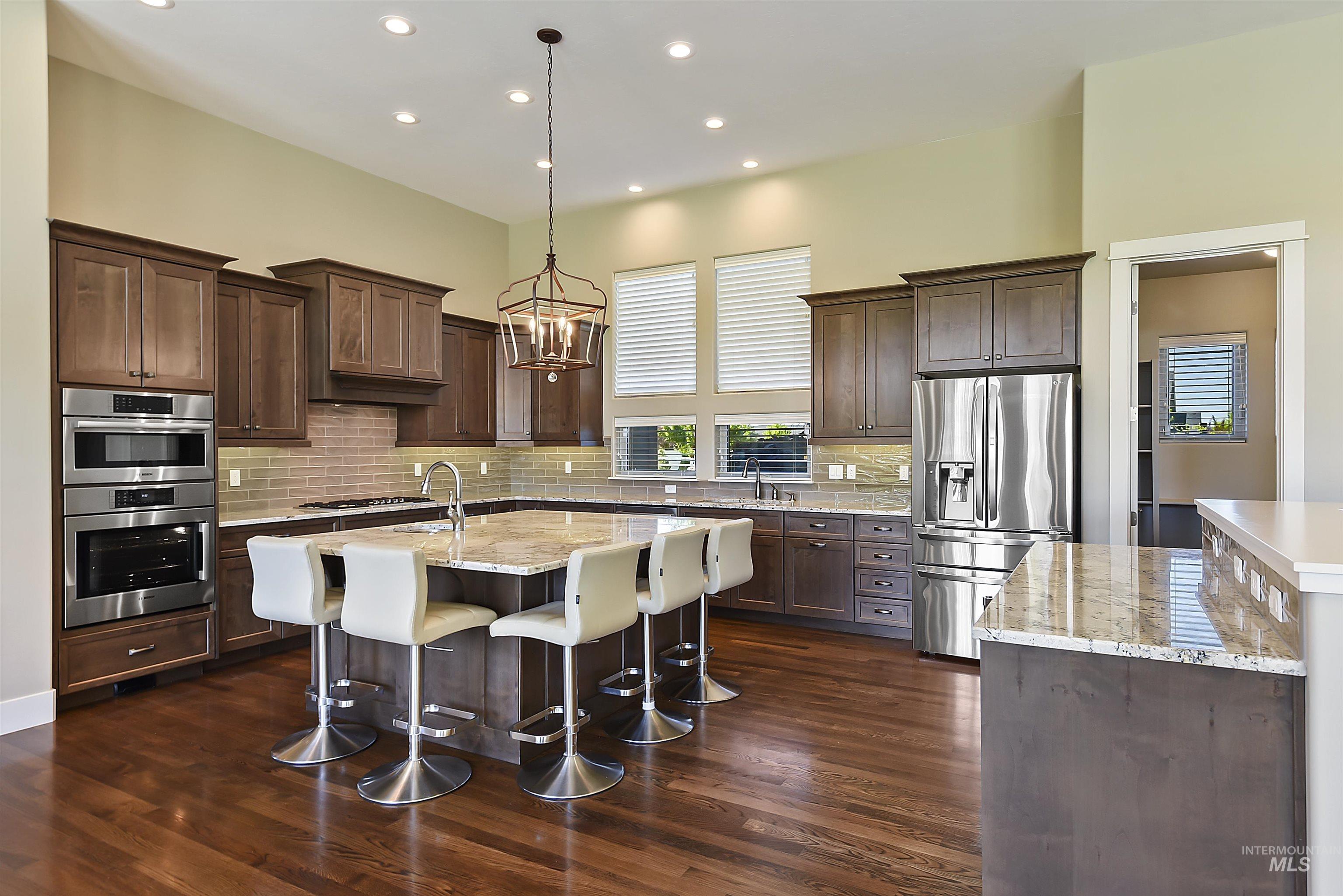 2074 N Payette River Way