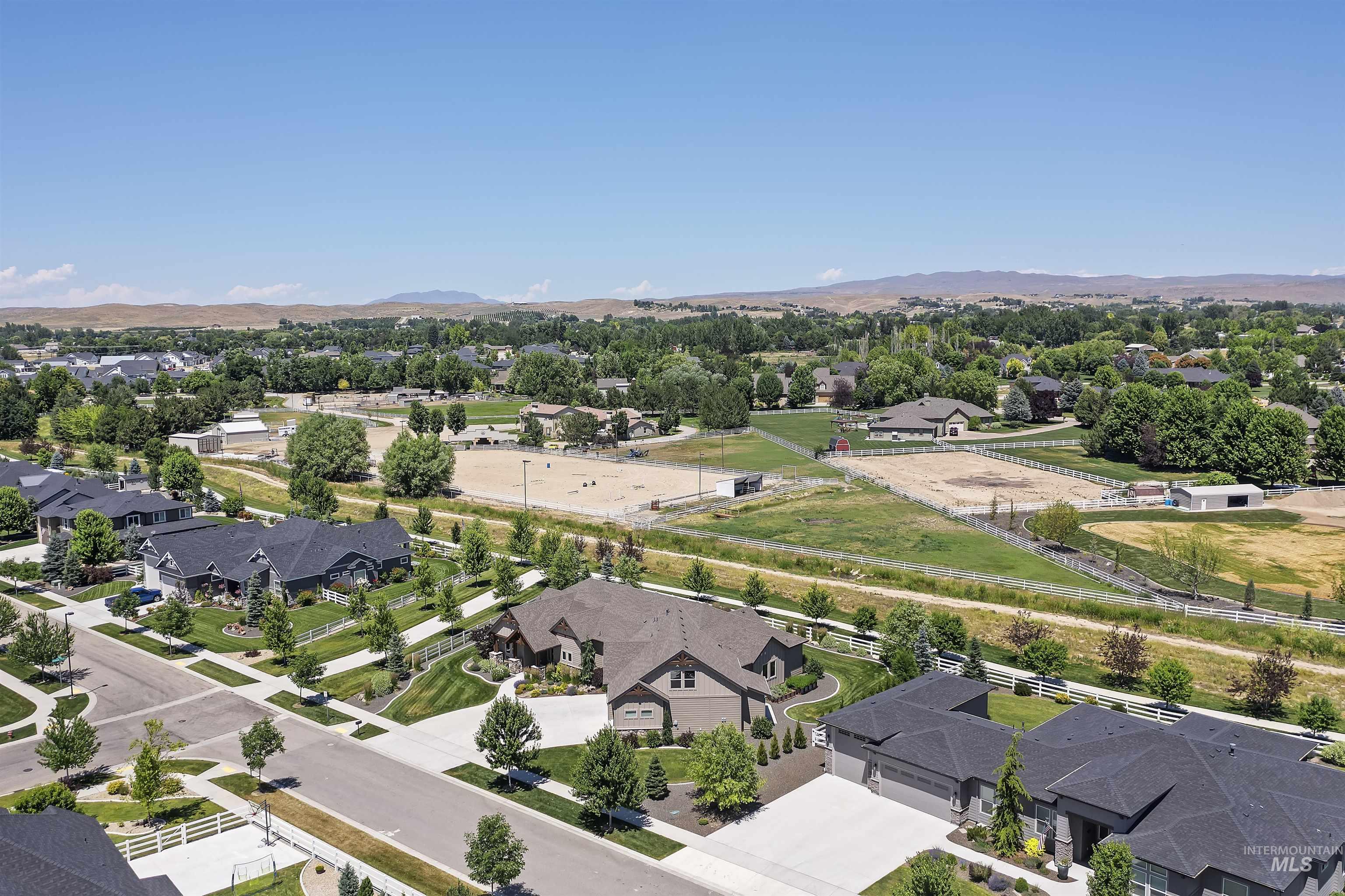 2074 N Payette River Way