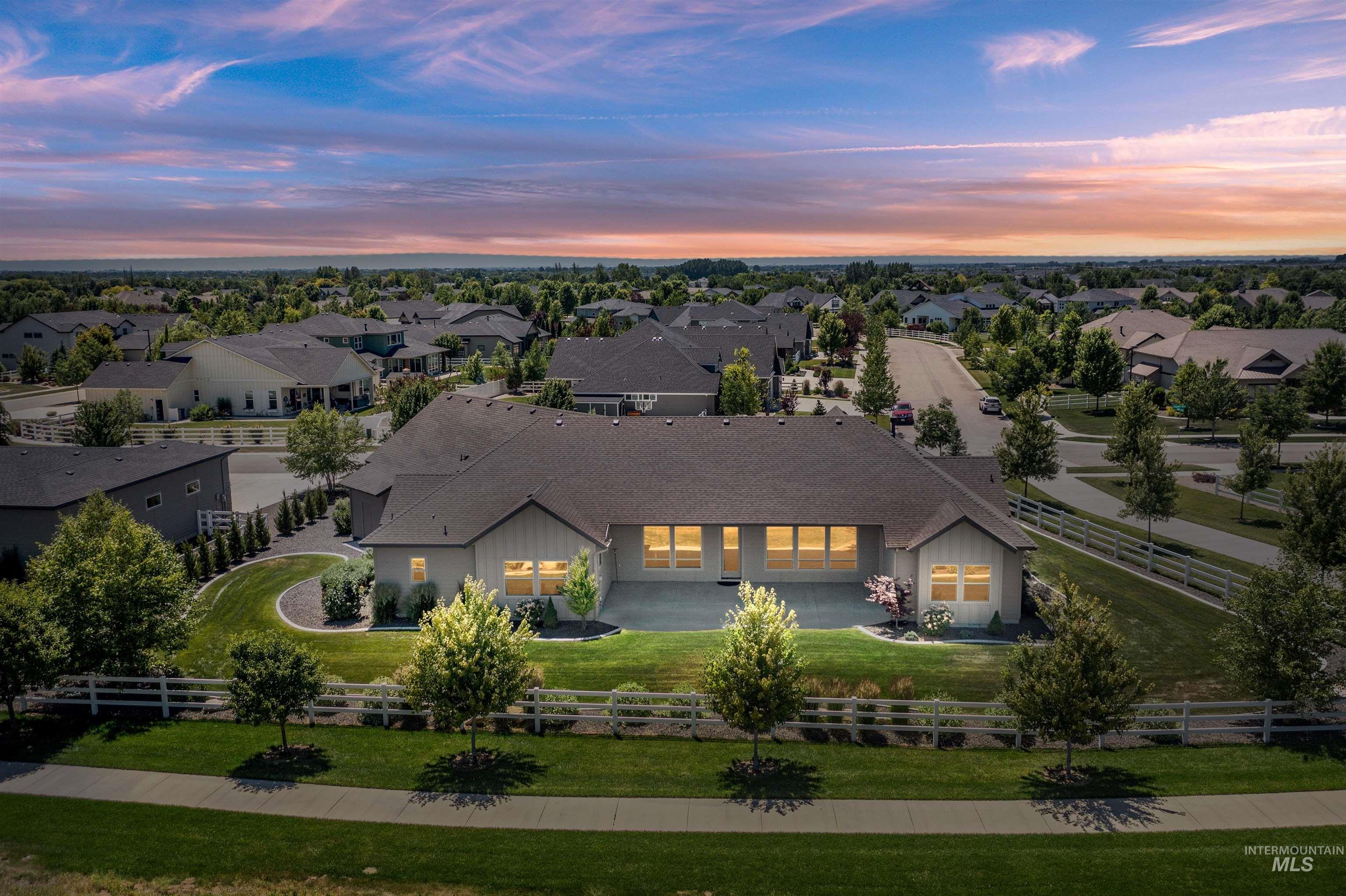 2074 N Payette River Way