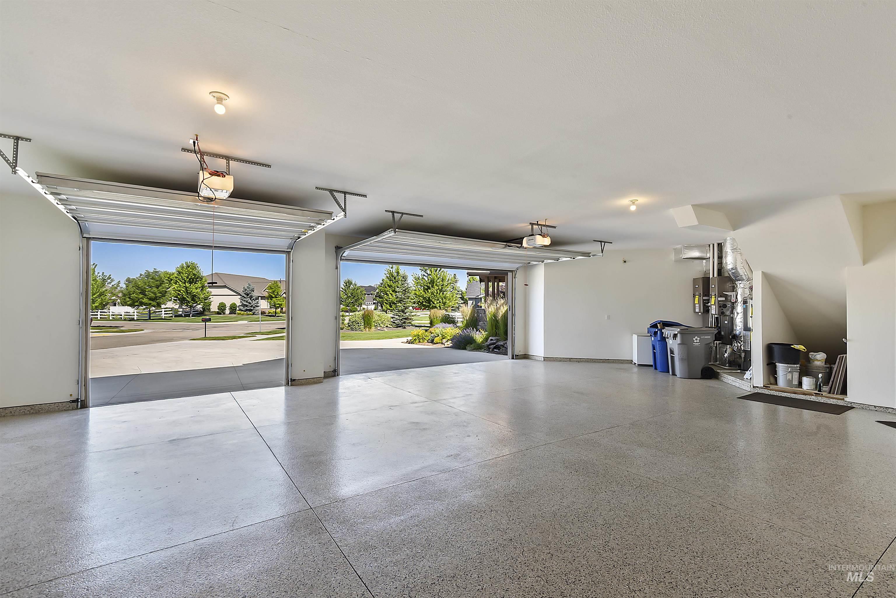 2074 N Payette River Way